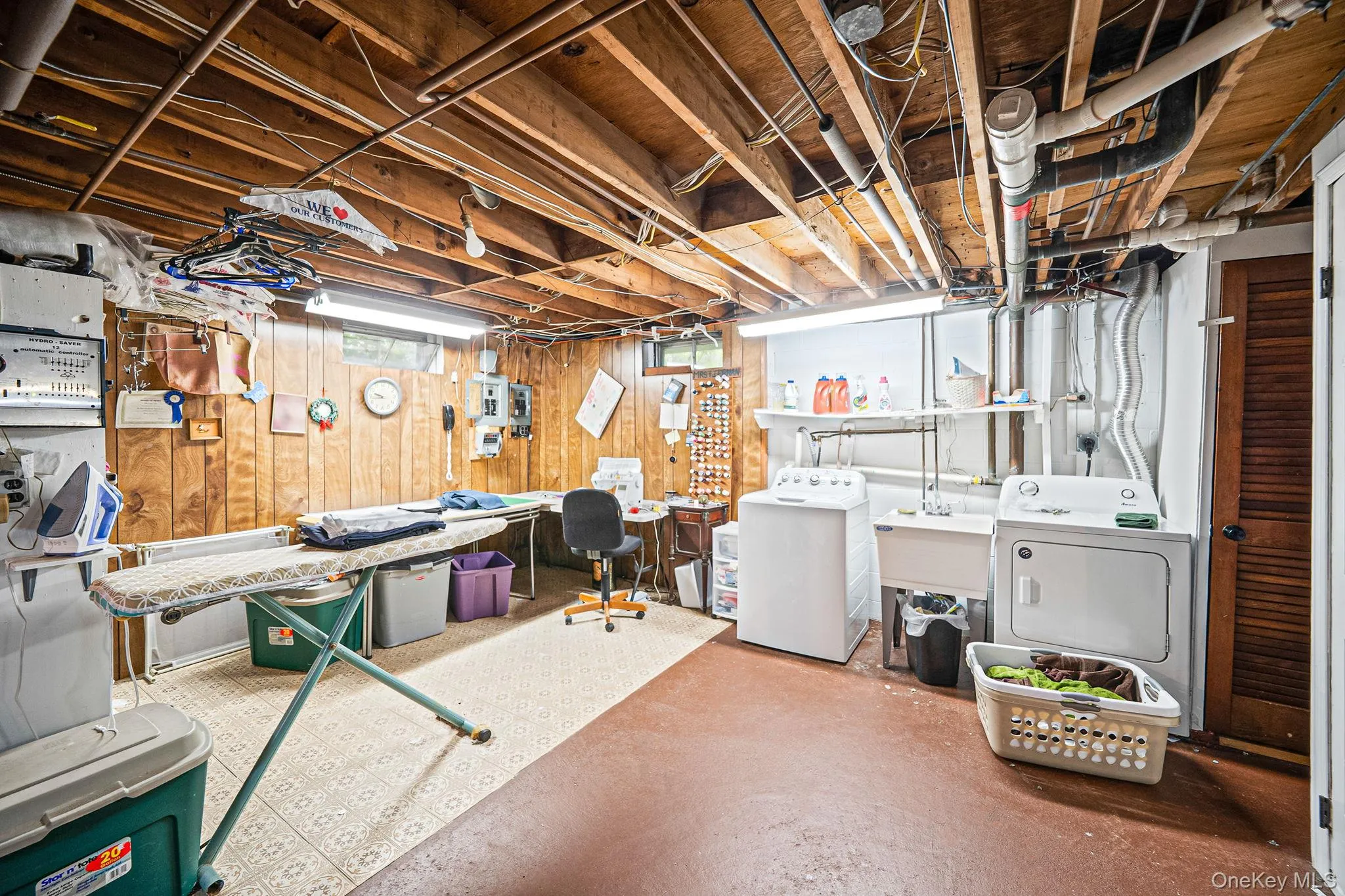 24 Spruce Street, Smithtown, NY, 3 Bedrooms Bedrooms, 7 Rooms Rooms,1 BathroomBathrooms,Residential,For Rent,Spruce,0,1049318 24 Spruce Street, Smithtown, NY, 3 Bedrooms Bedrooms, 7 Rooms Rooms,1 BathroomBathrooms,Residential,For Rent,Spruce,0,1049318