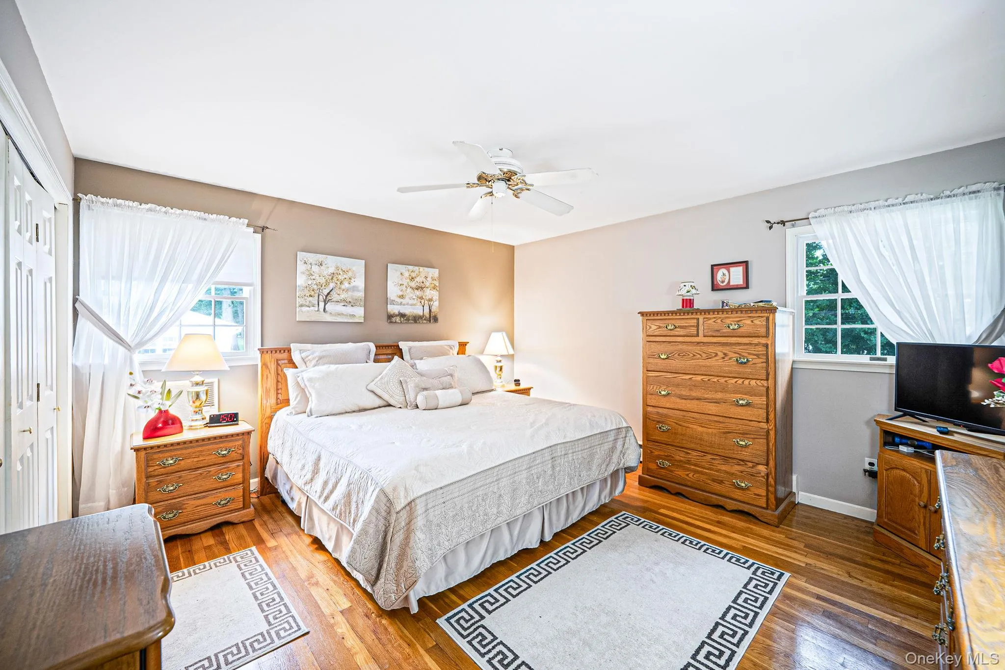 24 Spruce Street, Smithtown, NY, 3 Bedrooms Bedrooms, 7 Rooms Rooms,1 BathroomBathrooms,Residential,For Rent,Spruce,0,1049318 24 Spruce Street, Smithtown, NY, 3 Bedrooms Bedrooms, 7 Rooms Rooms,1 BathroomBathrooms,Residential,For Rent,Spruce,0,1049318