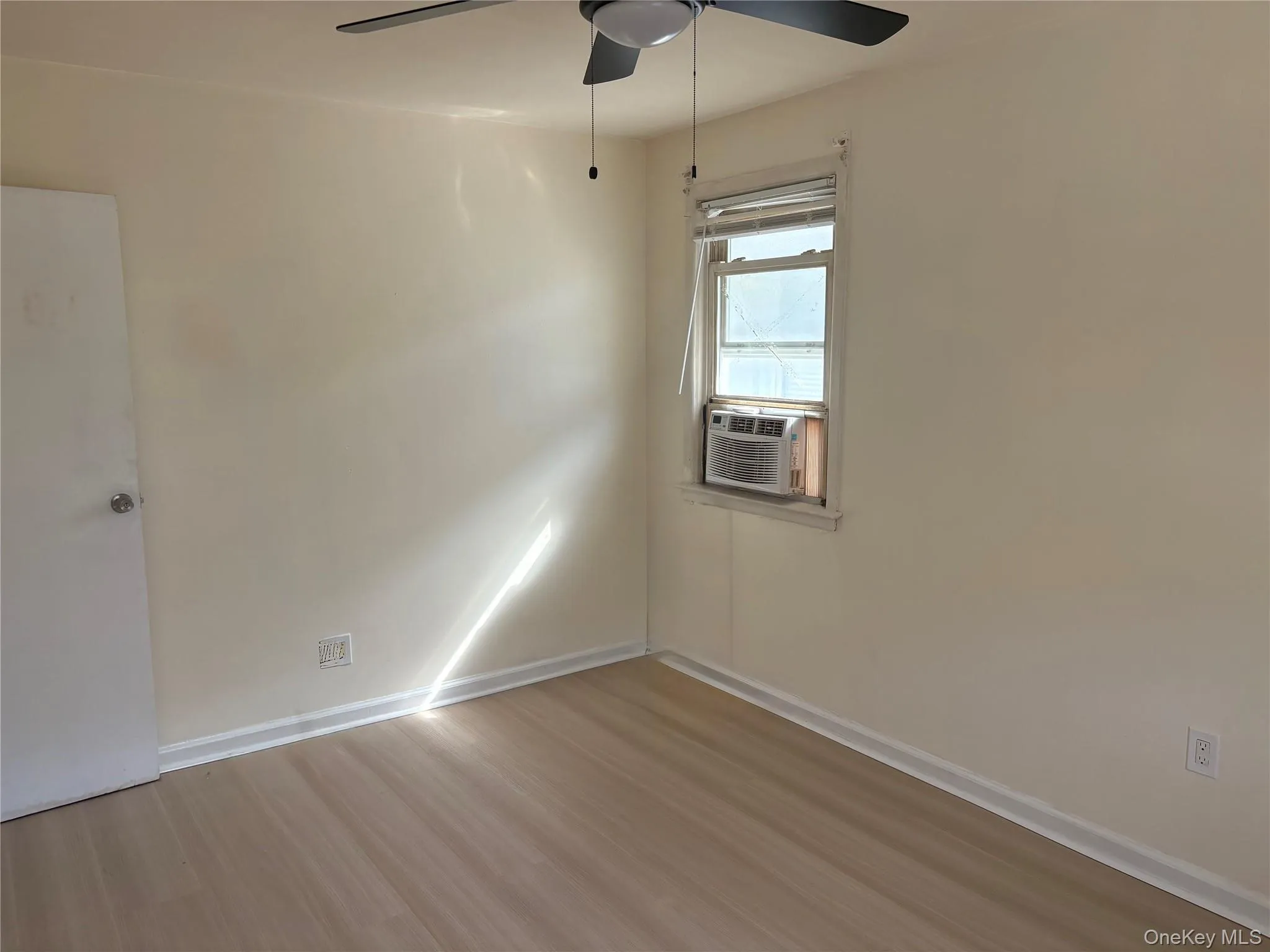 Bedroom Bedroom
