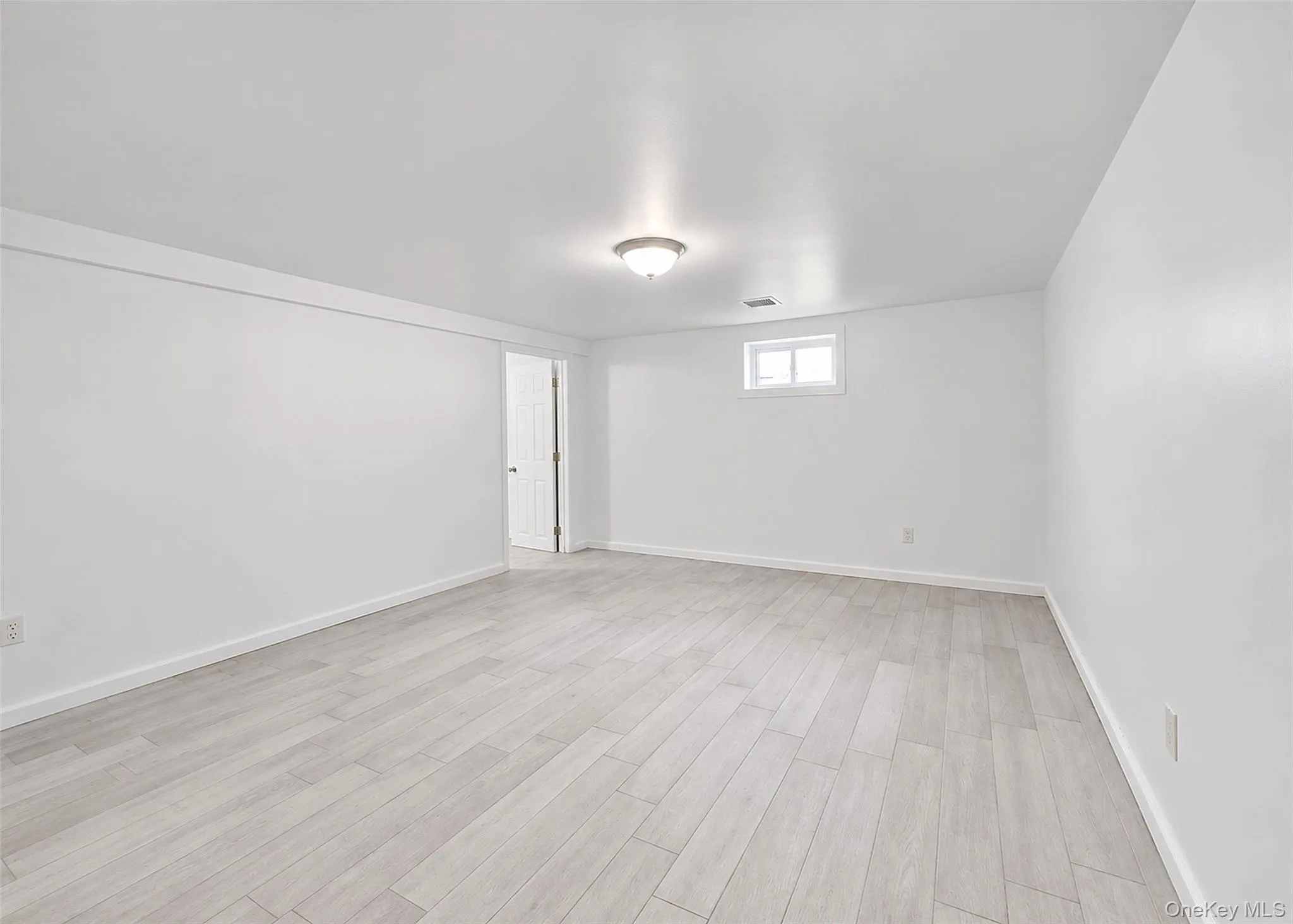 678 Clinton Avenue, Hempstead, NY, 5 Bedrooms Bedrooms, 7 Rooms Rooms,2 BathroomsBathrooms,Residential,For Rent,Clinton,0,1049324 678 Clinton Avenue, Hempstead, NY, 5 Bedrooms Bedrooms, 7 Rooms Rooms,2 BathroomsBathrooms,Residential,For Rent,Clinton,0,1049324