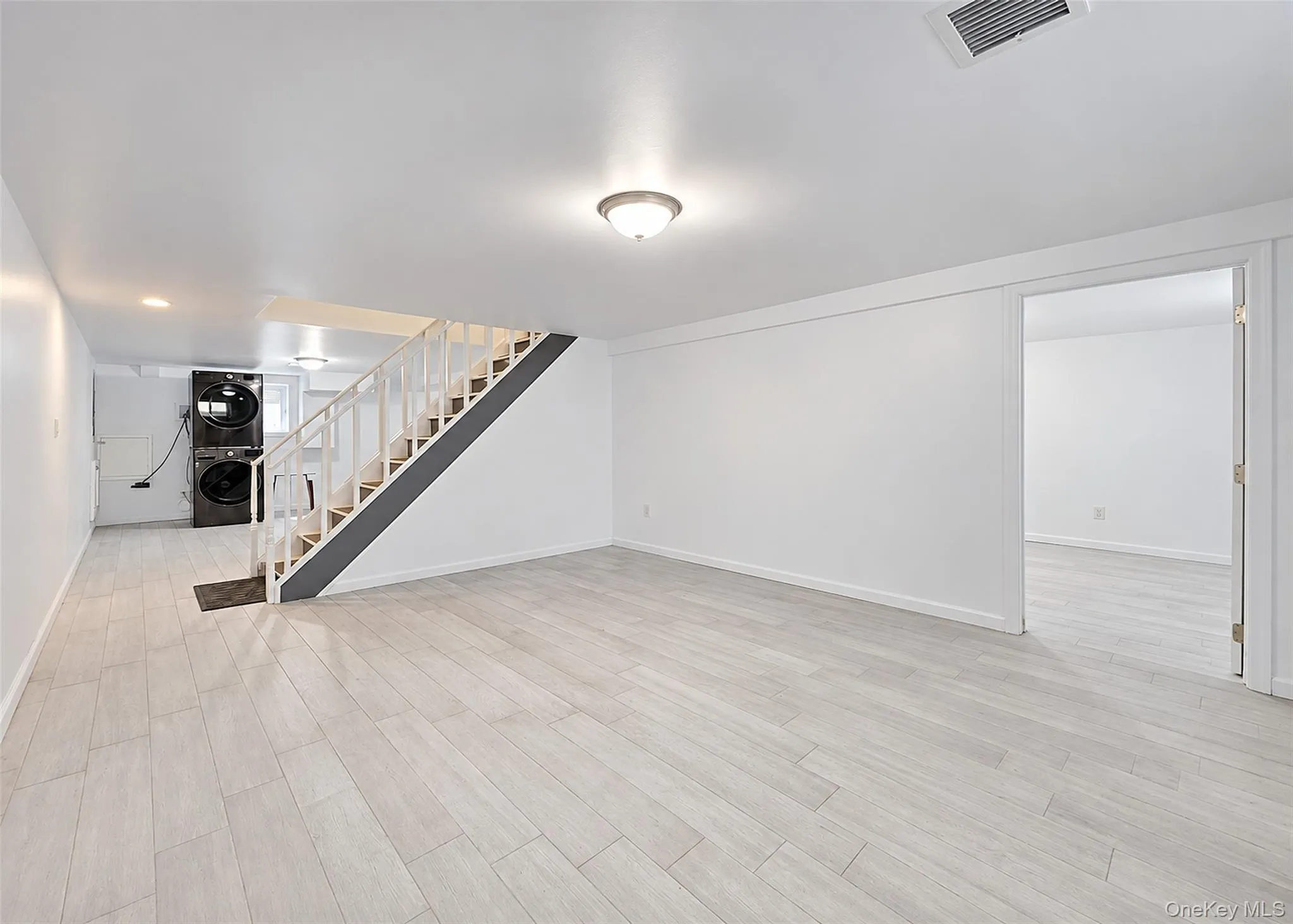 678 Clinton Avenue, Hempstead, NY, 5 Bedrooms Bedrooms, 7 Rooms Rooms,2 BathroomsBathrooms,Residential,For Rent,Clinton,0,1049324 678 Clinton Avenue, Hempstead, NY, 5 Bedrooms Bedrooms, 7 Rooms Rooms,2 BathroomsBathrooms,Residential,For Rent,Clinton,0,1049324