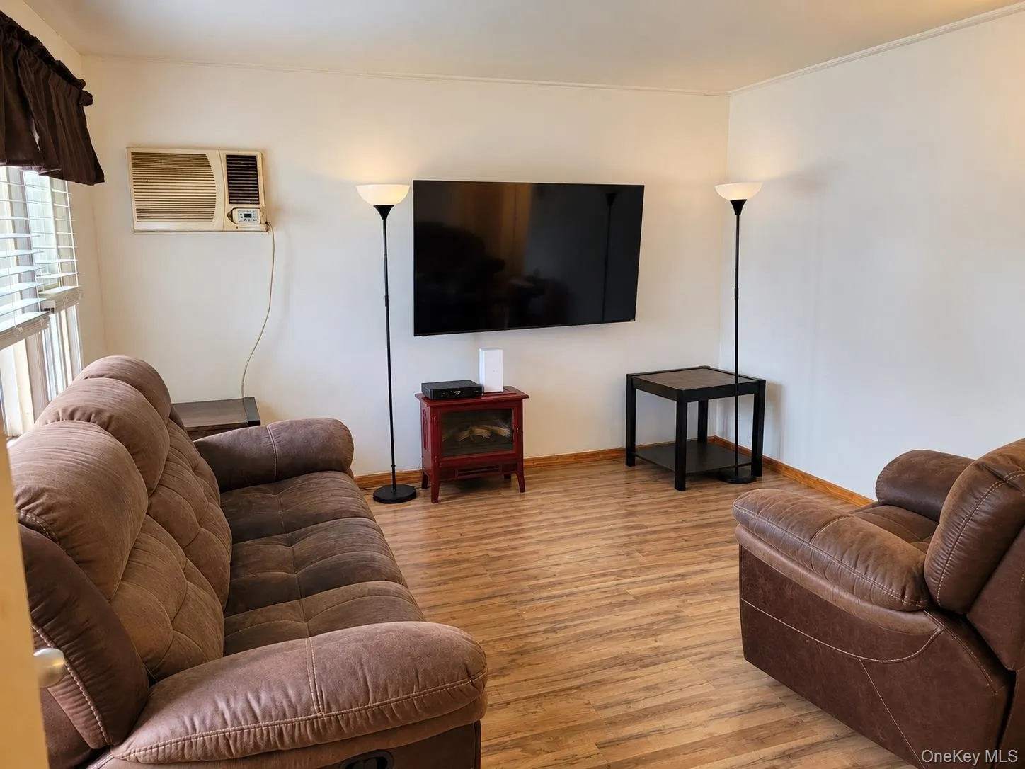 220 Lehrer Avenue, Hempstead, NY, 4 Bedrooms Bedrooms, 8 Rooms Rooms,3 BathroomsBathrooms,Residential,For Rent,Lehrer,0,1049326 220 Lehrer Avenue, Hempstead, NY, 4 Bedrooms Bedrooms, 8 Rooms Rooms,3 BathroomsBathrooms,Residential,For Rent,Lehrer,0,1049326
