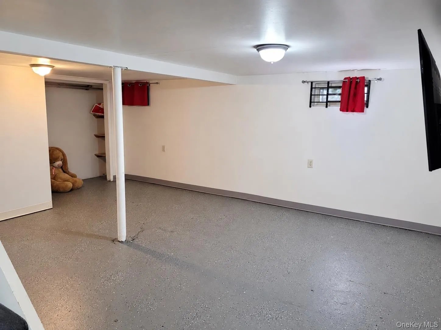 220 Lehrer Avenue, Hempstead, NY, 4 Bedrooms Bedrooms, 8 Rooms Rooms,3 BathroomsBathrooms,Residential,For Rent,Lehrer,0,1049326 220 Lehrer Avenue, Hempstead, NY, 4 Bedrooms Bedrooms, 8 Rooms Rooms,3 BathroomsBathrooms,Residential,For Rent,Lehrer,0,1049326
