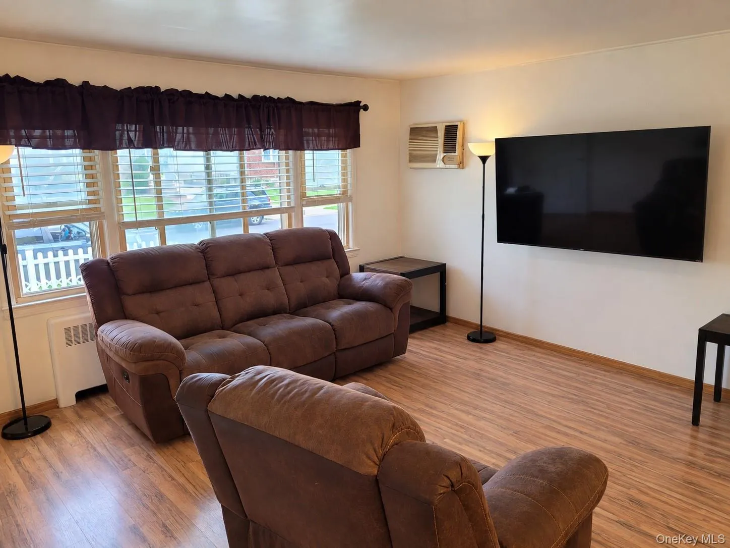 220 Lehrer Avenue, Hempstead, NY, 4 Bedrooms Bedrooms, 8 Rooms Rooms,3 BathroomsBathrooms,Residential,For Rent,Lehrer,0,1049326 220 Lehrer Avenue, Hempstead, NY, 4 Bedrooms Bedrooms, 8 Rooms Rooms,3 BathroomsBathrooms,Residential,For Rent,Lehrer,0,1049326