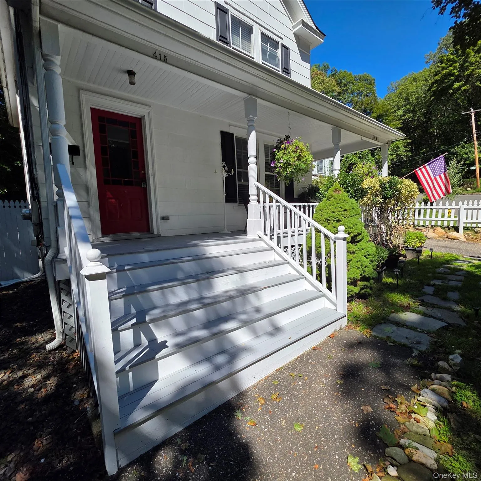 415 Myrtle Avenue, Brookhaven, NY, 2 Bedrooms Bedrooms, 5 Rooms Rooms,1 BathroomBathrooms,Residential Lease,For Rent,Myrtle,0,1049333 415 Myrtle Avenue, Brookhaven, NY, 2 Bedrooms Bedrooms, 5 Rooms Rooms,1 BathroomBathrooms,Residential Lease,For Rent,Myrtle,0,1049333