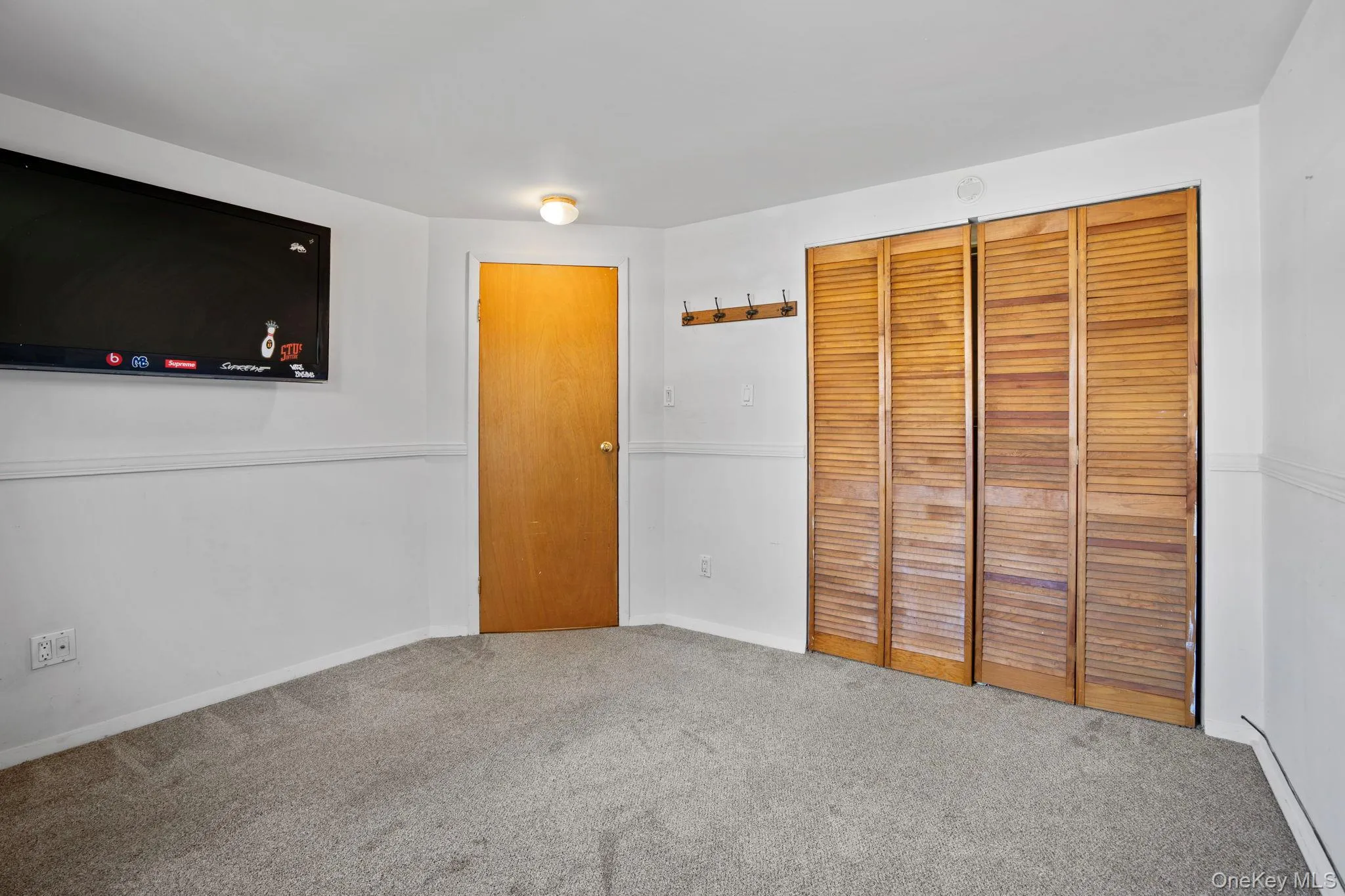 48 Grey Lane, Hempstead, NY, 5 Bedrooms Bedrooms, 9 Rooms Rooms,2 BathroomsBathrooms,Residential,For Rent,Grey,0,1049334 48 Grey Lane, Hempstead, NY, 5 Bedrooms Bedrooms, 9 Rooms Rooms,2 BathroomsBathrooms,Residential,For Rent,Grey,0,1049334