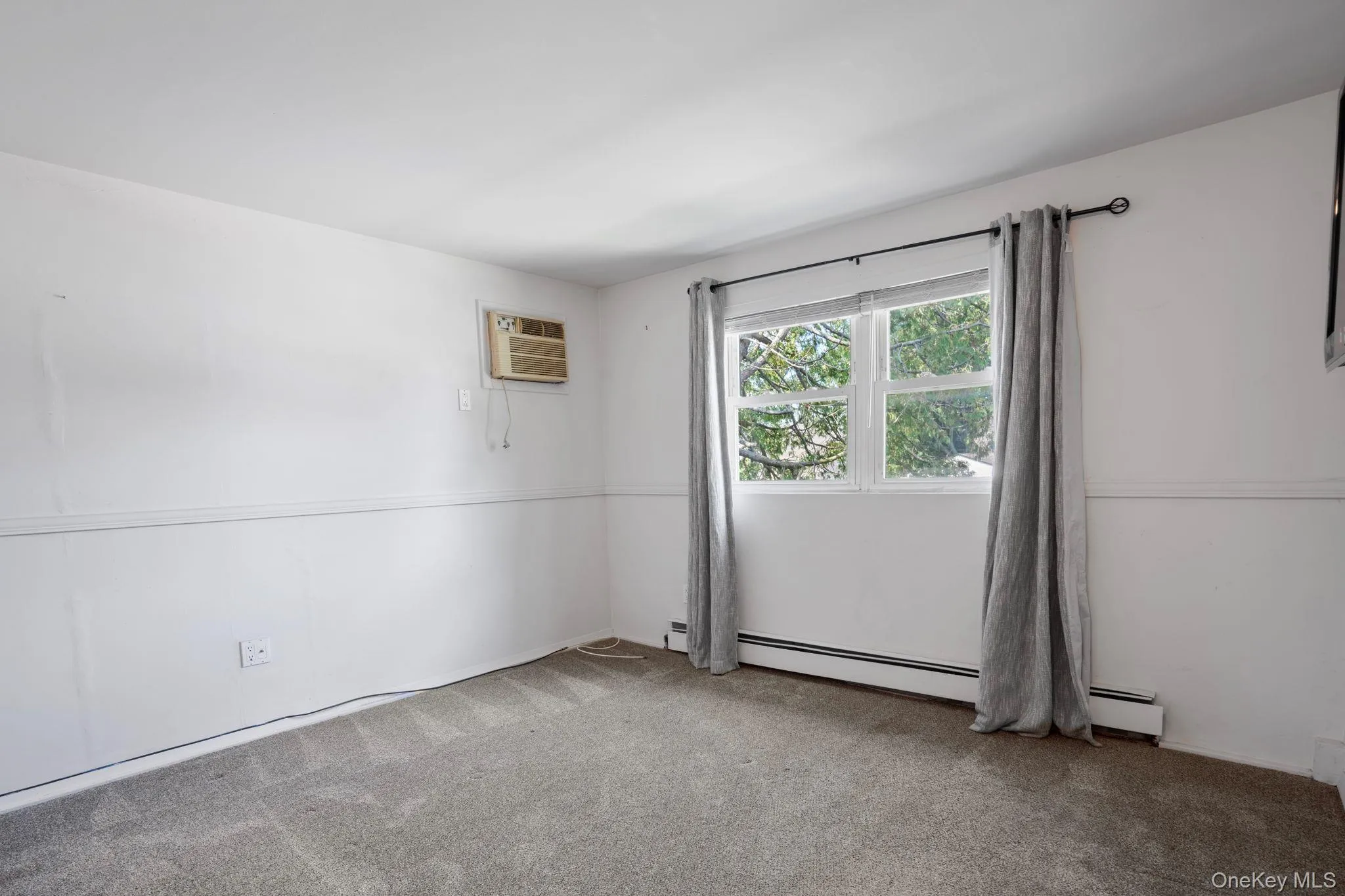 48 Grey Lane, Hempstead, NY, 5 Bedrooms Bedrooms, 9 Rooms Rooms,2 BathroomsBathrooms,Residential,For Rent,Grey,0,1049334 48 Grey Lane, Hempstead, NY, 5 Bedrooms Bedrooms, 9 Rooms Rooms,2 BathroomsBathrooms,Residential,For Rent,Grey,0,1049334
