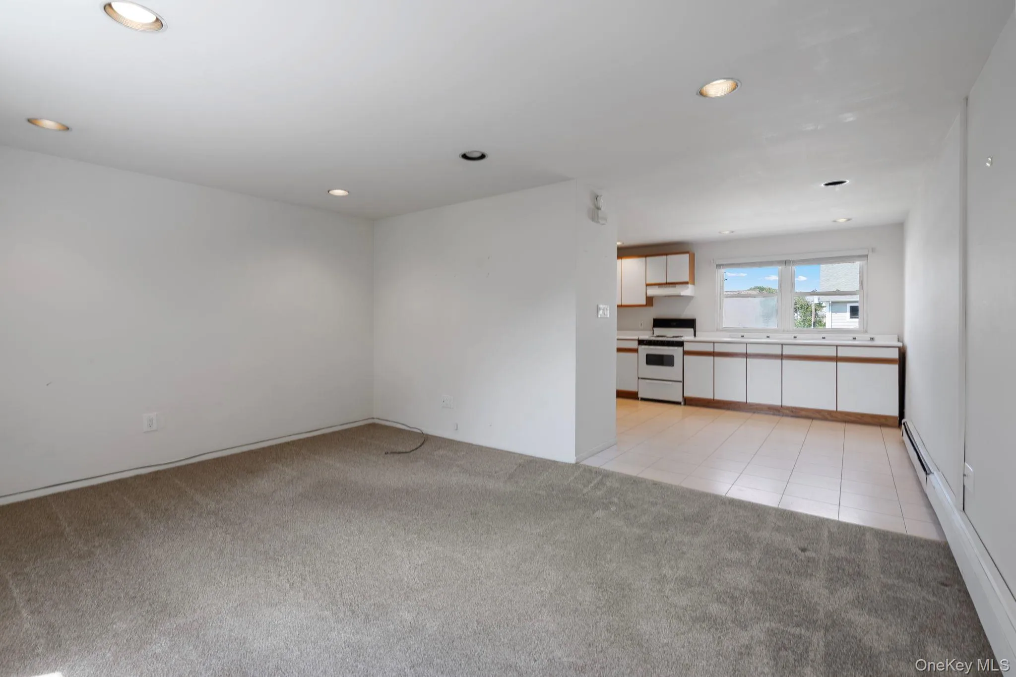 48 Grey Lane, Hempstead, NY, 5 Bedrooms Bedrooms, 9 Rooms Rooms,2 BathroomsBathrooms,Residential,For Rent,Grey,0,1049334 48 Grey Lane, Hempstead, NY, 5 Bedrooms Bedrooms, 9 Rooms Rooms,2 BathroomsBathrooms,Residential,For Rent,Grey,0,1049334