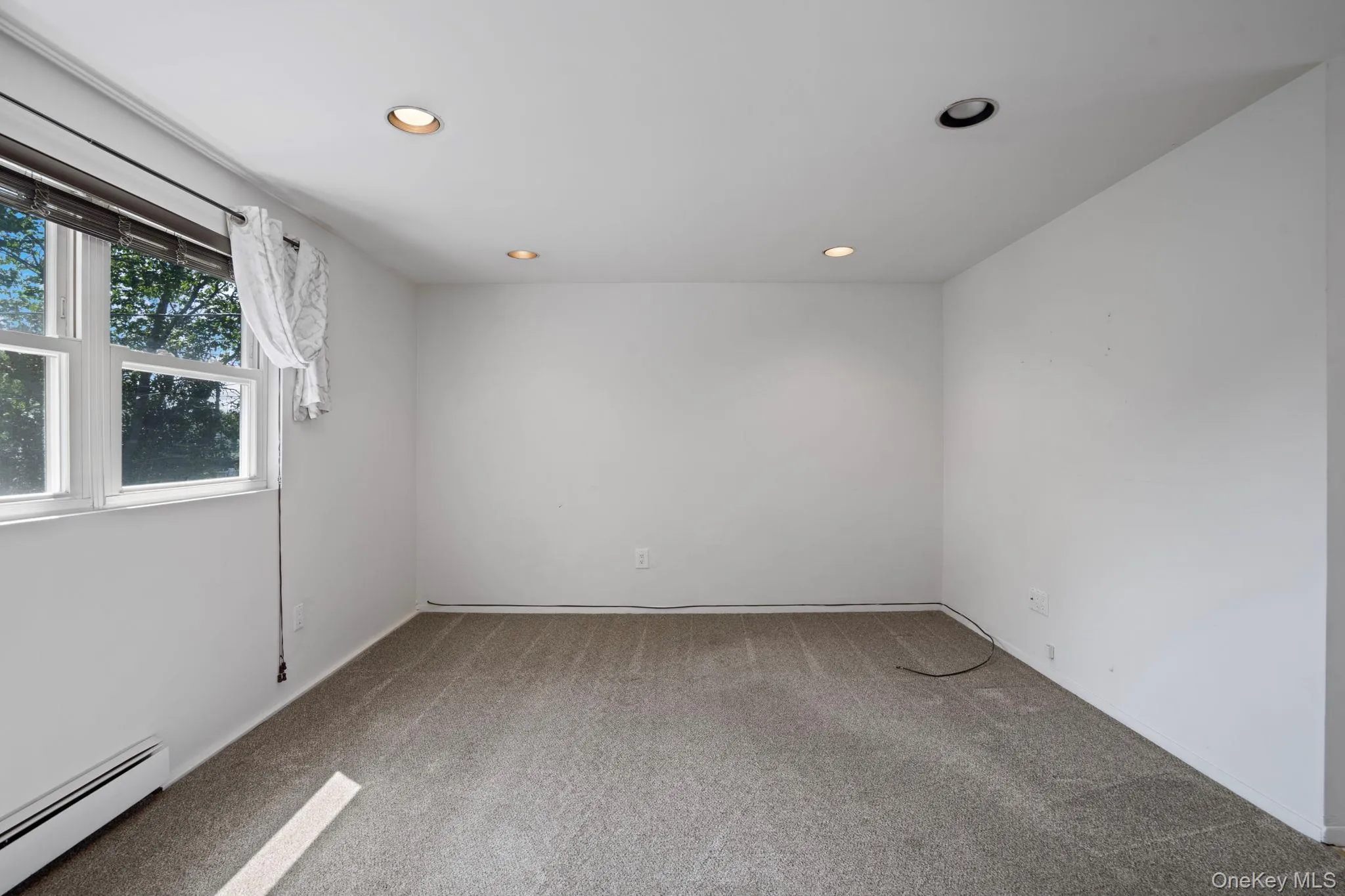 48 Grey Lane, Hempstead, NY, 5 Bedrooms Bedrooms, 9 Rooms Rooms,2 BathroomsBathrooms,Residential,For Rent,Grey,0,1049334 48 Grey Lane, Hempstead, NY, 5 Bedrooms Bedrooms, 9 Rooms Rooms,2 BathroomsBathrooms,Residential,For Rent,Grey,0,1049334