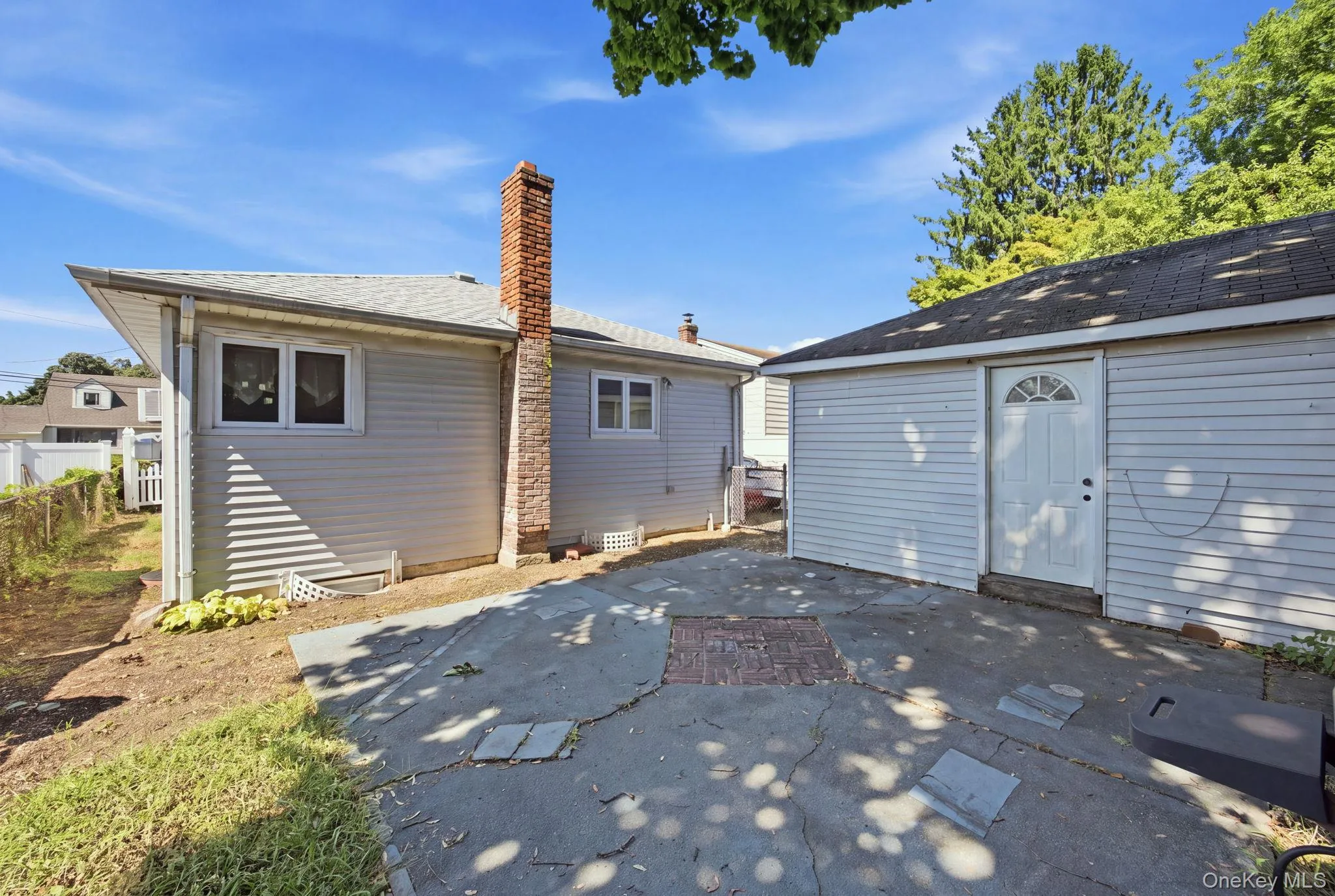 983 Cayuga Road, Hempstead, NY, 3 Bedrooms Bedrooms, 7 Rooms Rooms,1 BathroomBathrooms,Residential,For Rent,Cayuga,0,1049335 983 Cayuga Road, Hempstead, NY, 3 Bedrooms Bedrooms, 7 Rooms Rooms,1 BathroomBathrooms,Residential,For Rent,Cayuga,0,1049335