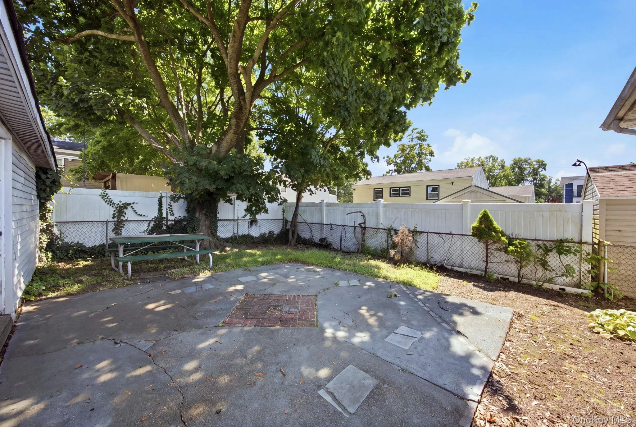 983 Cayuga Road, Hempstead, NY, 3 Bedrooms Bedrooms, 7 Rooms Rooms,1 BathroomBathrooms,Residential,For Rent,Cayuga,0,1049335 983 Cayuga Road, Hempstead, NY, 3 Bedrooms Bedrooms, 7 Rooms Rooms,1 BathroomBathrooms,Residential,For Rent,Cayuga,0,1049335