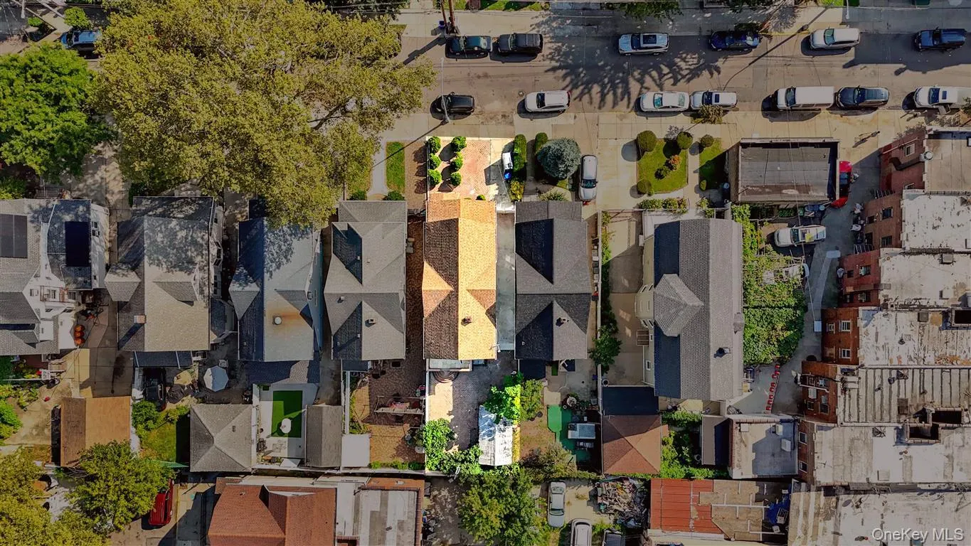 86-44 104th Street, New York, NY, 6 Bedrooms Bedrooms, 9 Rooms Rooms,2 BathroomsBathrooms,Residential,For Rent,104th,0,1049339 86-44 104th Street, New York, NY, 6 Bedrooms Bedrooms, 9 Rooms Rooms,2 BathroomsBathrooms,Residential,For Rent,104th,0,1049339