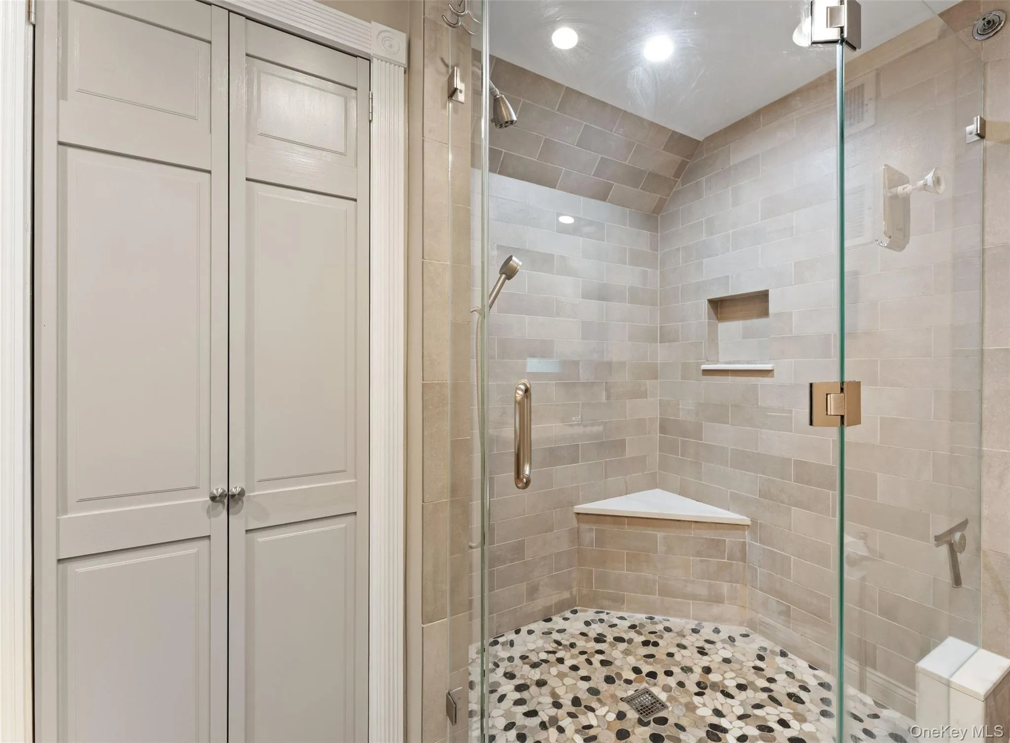 88 Broadway, Ossining, NY, 2 Bedrooms Bedrooms, 4 Rooms Rooms,2 BathroomsBathrooms,Residential,For Rent,Broadway,0,1049340 88 Broadway, Ossining, NY, 2 Bedrooms Bedrooms, 4 Rooms Rooms,2 BathroomsBathrooms,Residential,For Rent,Broadway,0,1049340