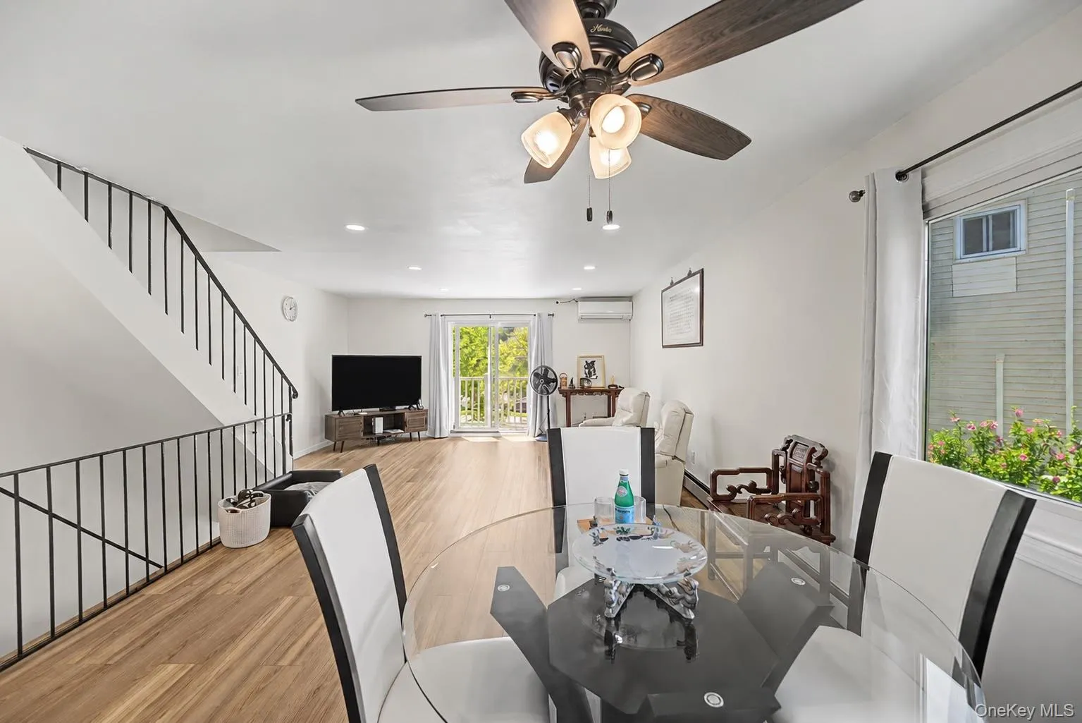 3309 255th Street, New York, NY, 4 Bedrooms Bedrooms, 9 Rooms Rooms,2 BathroomsBathrooms,Residential,For Rent,255th,0,1049342 3309 255th Street, New York, NY, 4 Bedrooms Bedrooms, 9 Rooms Rooms,2 BathroomsBathrooms,Residential,For Rent,255th,0,1049342