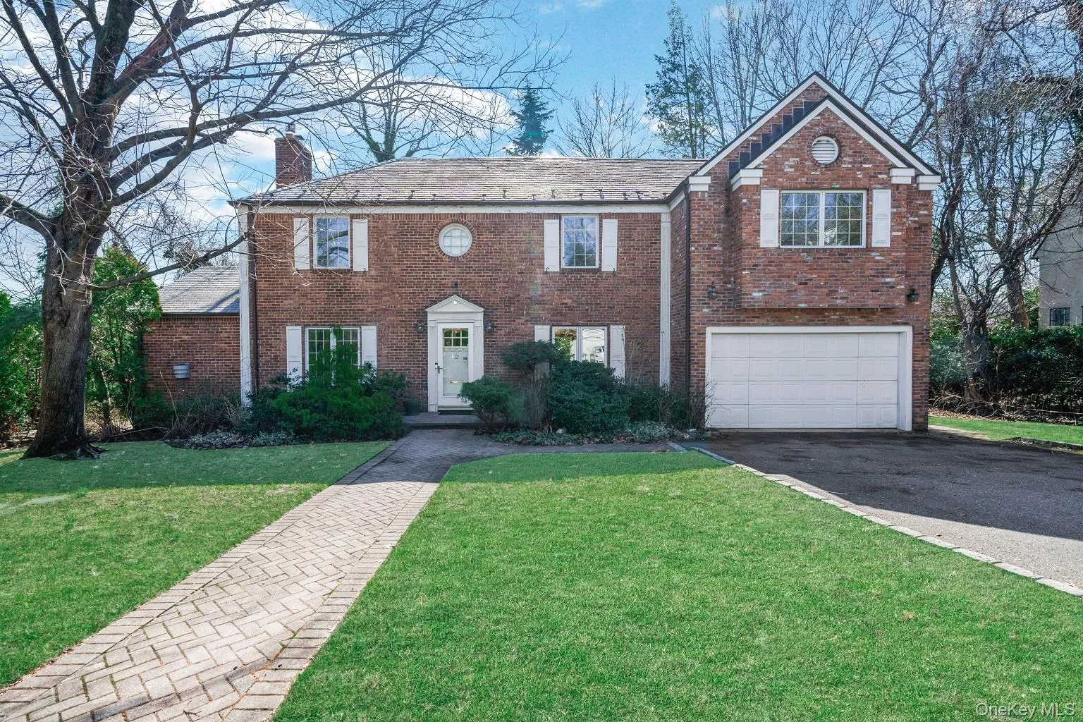 2 Amherst Road, North Hempstead, NY, 4 Bedrooms Bedrooms, 12 Rooms Rooms,3 BathroomsBathrooms,Residential,For Rent,Amherst,0,1049343 2 Amherst Road, North Hempstead, NY, 4 Bedrooms Bedrooms, 12 Rooms Rooms,3 BathroomsBathrooms,Residential,For Rent,Amherst,0,1049343