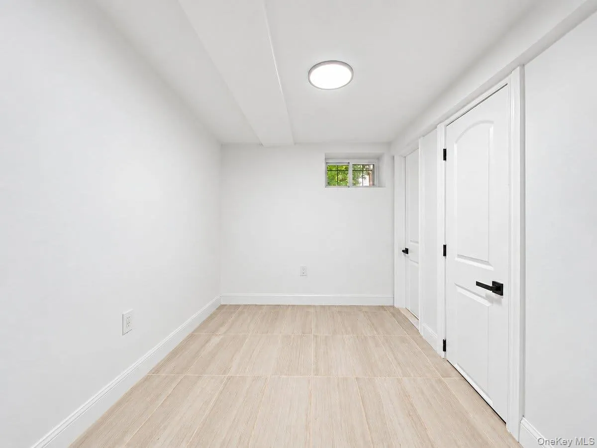 122-19 Lucas Street, New York, NY, 5 Bedrooms Bedrooms, 8 Rooms Rooms,4 BathroomsBathrooms,Residential,For Rent,Lucas,0,1049348 122-19 Lucas Street, New York, NY, 5 Bedrooms Bedrooms, 8 Rooms Rooms,4 BathroomsBathrooms,Residential,For Rent,Lucas,0,1049348