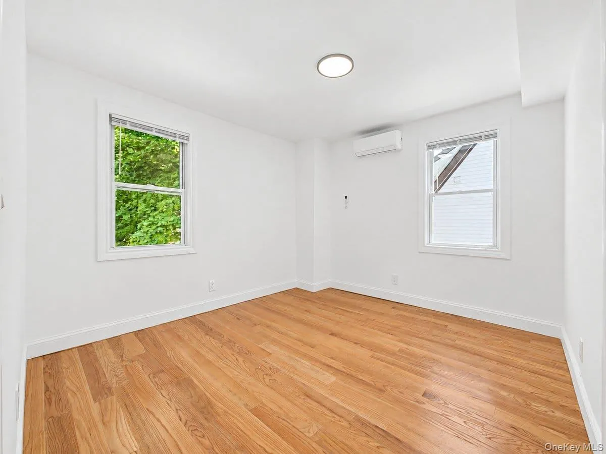 122-19 Lucas Street, New York, NY, 5 Bedrooms Bedrooms, 8 Rooms Rooms,4 BathroomsBathrooms,Residential,For Rent,Lucas,0,1049348 122-19 Lucas Street, New York, NY, 5 Bedrooms Bedrooms, 8 Rooms Rooms,4 BathroomsBathrooms,Residential,For Rent,Lucas,0,1049348