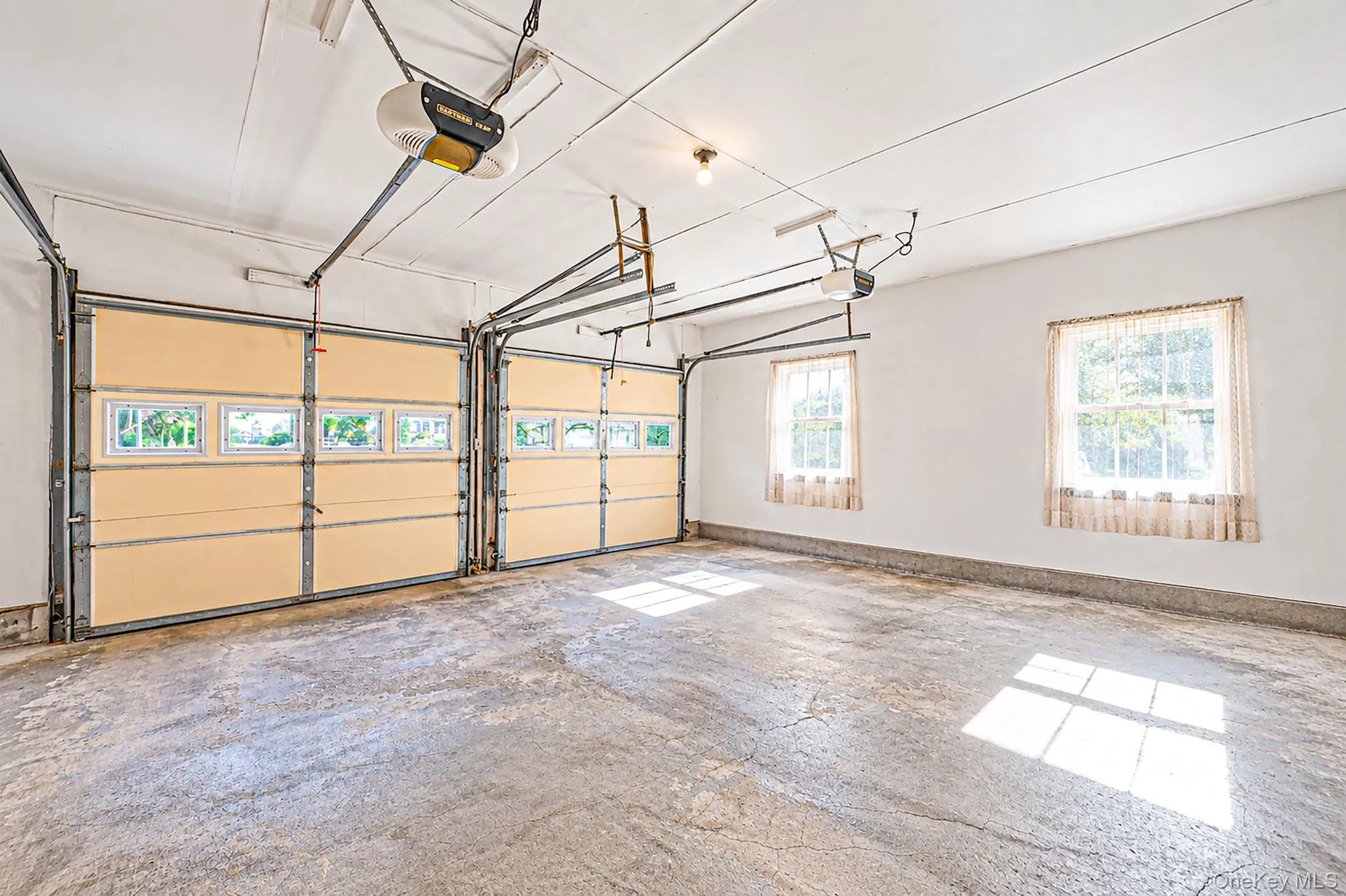 30 Damin Circle, Smithtown, NY, 4 Bedrooms Bedrooms, 9 Rooms Rooms,2 BathroomsBathrooms,Residential,For Rent,Damin,0,1049354 30 Damin Circle, Smithtown, NY, 4 Bedrooms Bedrooms, 9 Rooms Rooms,2 BathroomsBathrooms,Residential,For Rent,Damin,0,1049354