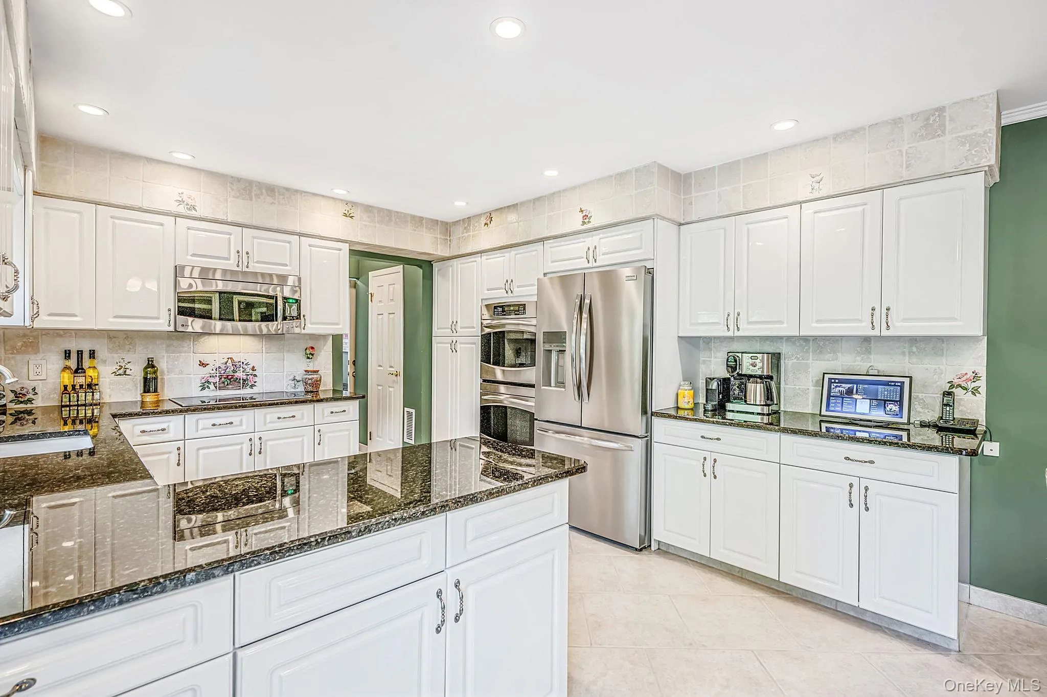 30 Damin Circle, Smithtown, NY, 4 Bedrooms Bedrooms, 9 Rooms Rooms,2 BathroomsBathrooms,Residential,For Rent,Damin,0,1049354 30 Damin Circle, Smithtown, NY, 4 Bedrooms Bedrooms, 9 Rooms Rooms,2 BathroomsBathrooms,Residential,For Rent,Damin,0,1049354