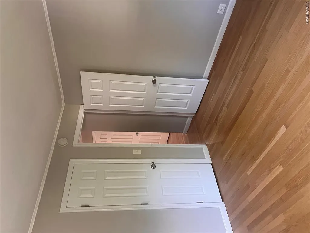 1375 West Main Street, Riverhead, NY, 2 Bedrooms Bedrooms, 7 Rooms Rooms,2 BathroomsBathrooms,Residential Lease,For Rent,West Main,0,1049361 1375 West Main Street, Riverhead, NY, 2 Bedrooms Bedrooms, 7 Rooms Rooms,2 BathroomsBathrooms,Residential Lease,For Rent,West Main,0,1049361