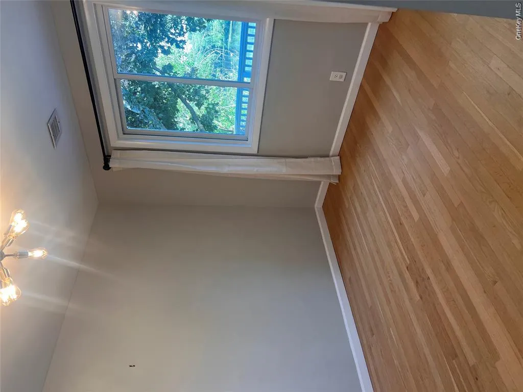 1375 West Main Street, Riverhead, NY, 2 Bedrooms Bedrooms, 7 Rooms Rooms,2 BathroomsBathrooms,Residential Lease,For Rent,West Main,0,1049361 1375 West Main Street, Riverhead, NY, 2 Bedrooms Bedrooms, 7 Rooms Rooms,2 BathroomsBathrooms,Residential Lease,For Rent,West Main,0,1049361
