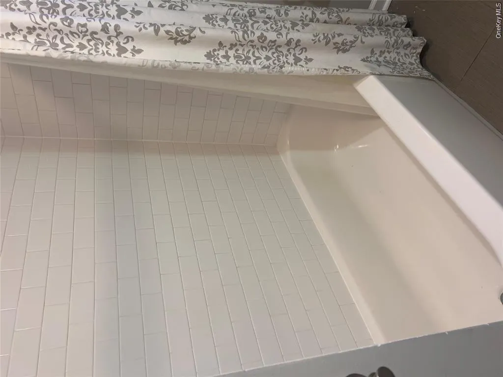 1375 West Main Street, Riverhead, NY, 2 Bedrooms Bedrooms, 7 Rooms Rooms,2 BathroomsBathrooms,Residential Lease,For Rent,West Main,0,1049361 1375 West Main Street, Riverhead, NY, 2 Bedrooms Bedrooms, 7 Rooms Rooms,2 BathroomsBathrooms,Residential Lease,For Rent,West Main,0,1049361