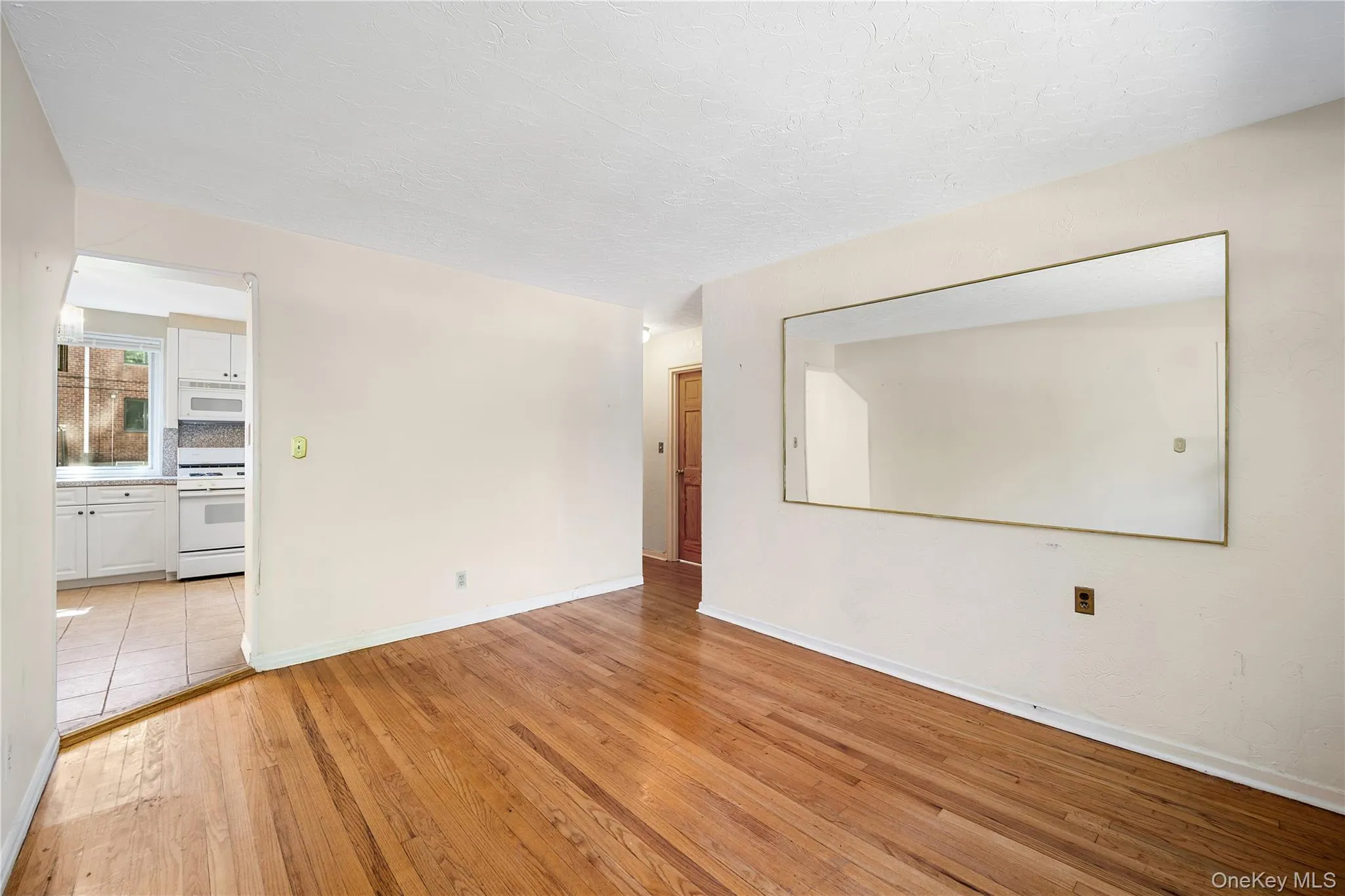 218-10 67th Avenue, New York, NY, 2 Bedrooms Bedrooms, 4 Rooms Rooms,1 BathroomBathrooms,Residential,For Rent,67th,0,1049364 218-10 67th Avenue, New York, NY, 2 Bedrooms Bedrooms, 4 Rooms Rooms,1 BathroomBathrooms,Residential,For Rent,67th,0,1049364