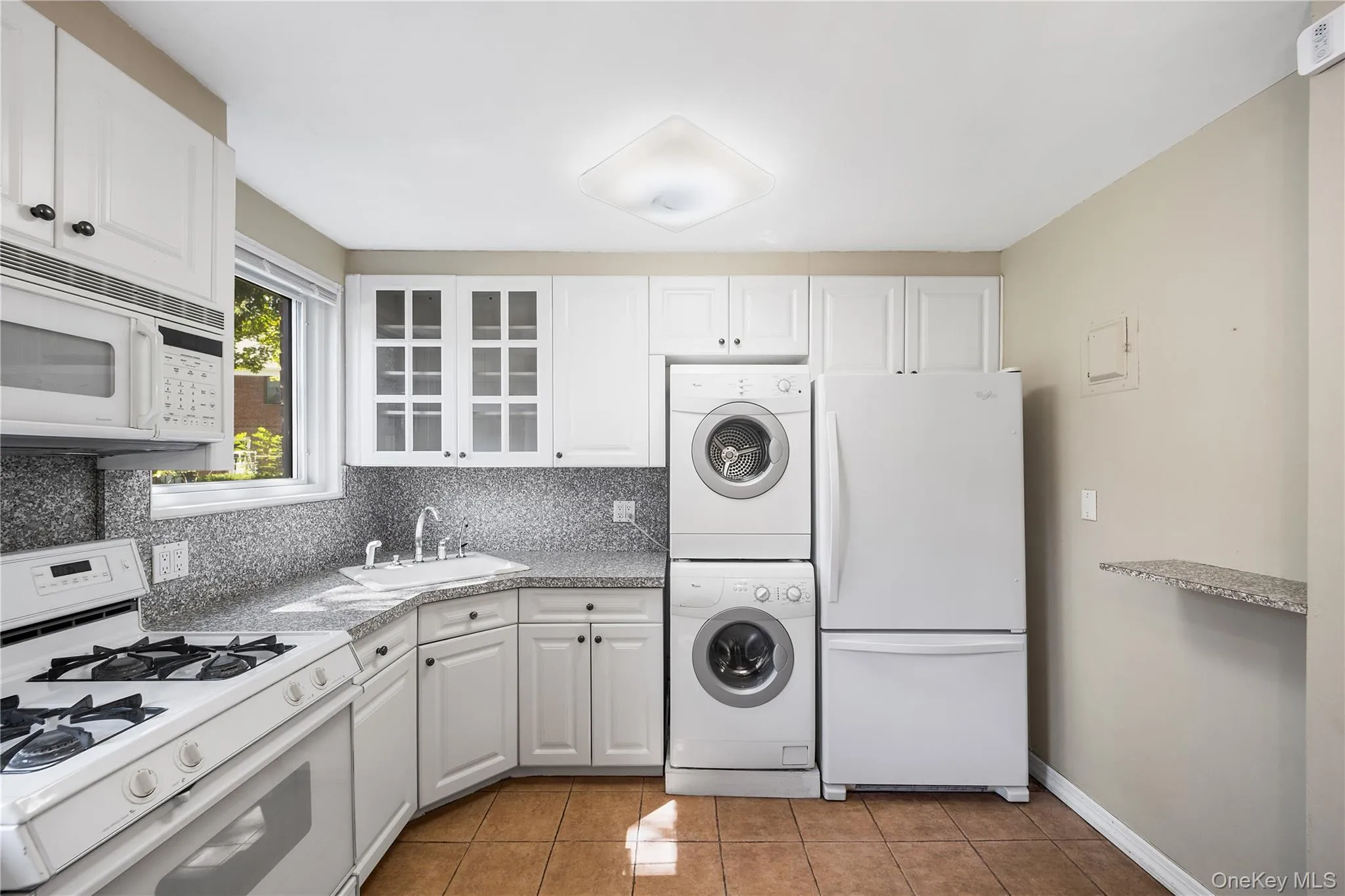 218-10 67th Avenue, New York, NY, 2 Bedrooms Bedrooms, 4 Rooms Rooms,1 BathroomBathrooms,Residential,For Rent,67th,0,1049364 218-10 67th Avenue, New York, NY, 2 Bedrooms Bedrooms, 4 Rooms Rooms,1 BathroomBathrooms,Residential,For Rent,67th,0,1049364