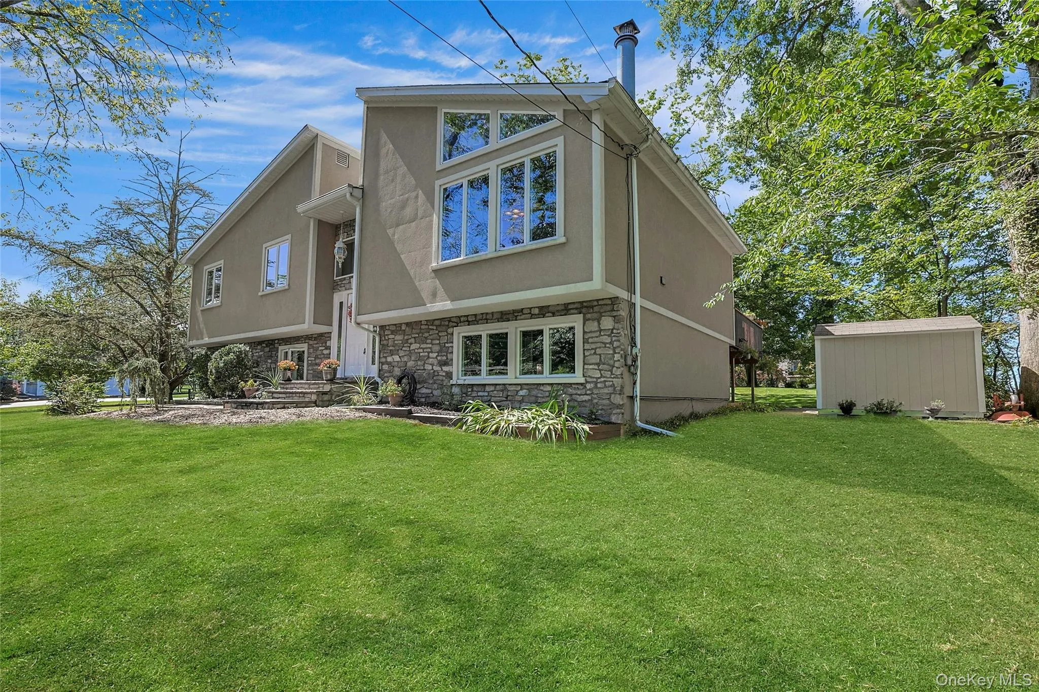 44 Massachusetts Avenue, Clarkstown, NY, 3 Bedrooms Bedrooms, 7 Rooms Rooms,2 BathroomsBathrooms,Residential,For Rent,Massachusetts,0,1049370 44 Massachusetts Avenue, Clarkstown, NY, 3 Bedrooms Bedrooms, 7 Rooms Rooms,2 BathroomsBathrooms,Residential,For Rent,Massachusetts,0,1049370