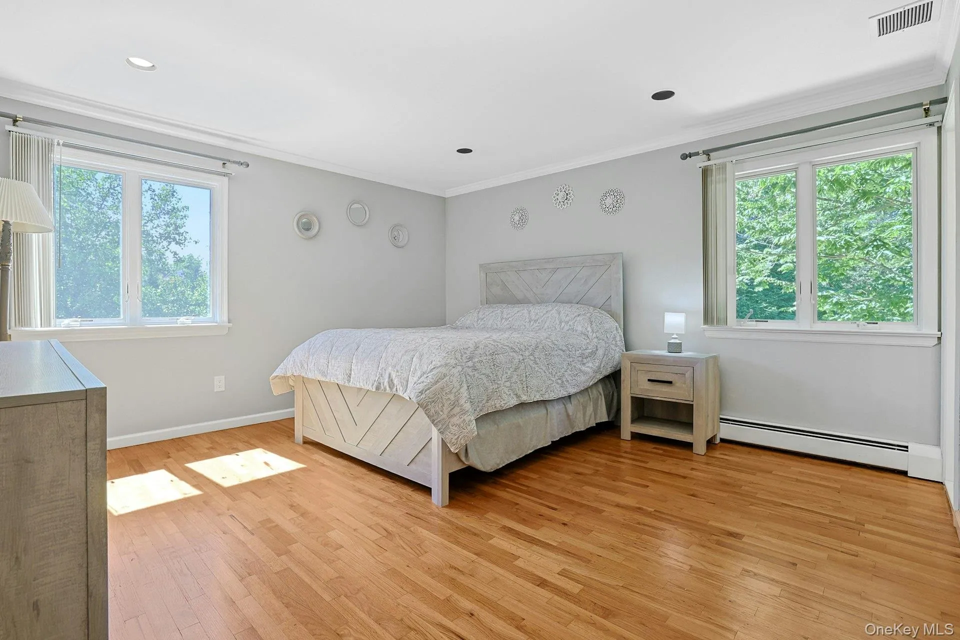 44 Massachusetts Avenue, Clarkstown, NY, 3 Bedrooms Bedrooms, 7 Rooms Rooms,2 BathroomsBathrooms,Residential,For Rent,Massachusetts,0,1049370 44 Massachusetts Avenue, Clarkstown, NY, 3 Bedrooms Bedrooms, 7 Rooms Rooms,2 BathroomsBathrooms,Residential,For Rent,Massachusetts,0,1049370