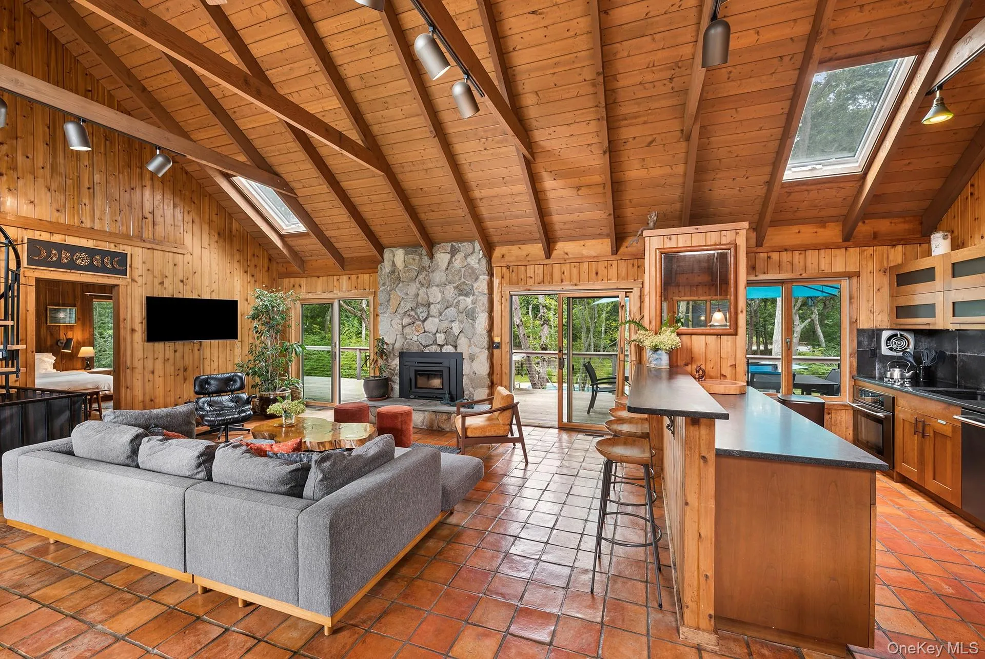130 Laurel Drive, East Hampton, NY, 4 Bedrooms Bedrooms, 7 Rooms Rooms,3 BathroomsBathrooms,Residential,For Rent,Laurel,0,1049371 130 Laurel Drive, East Hampton, NY, 4 Bedrooms Bedrooms, 7 Rooms Rooms,3 BathroomsBathrooms,Residential,For Rent,Laurel,0,1049371