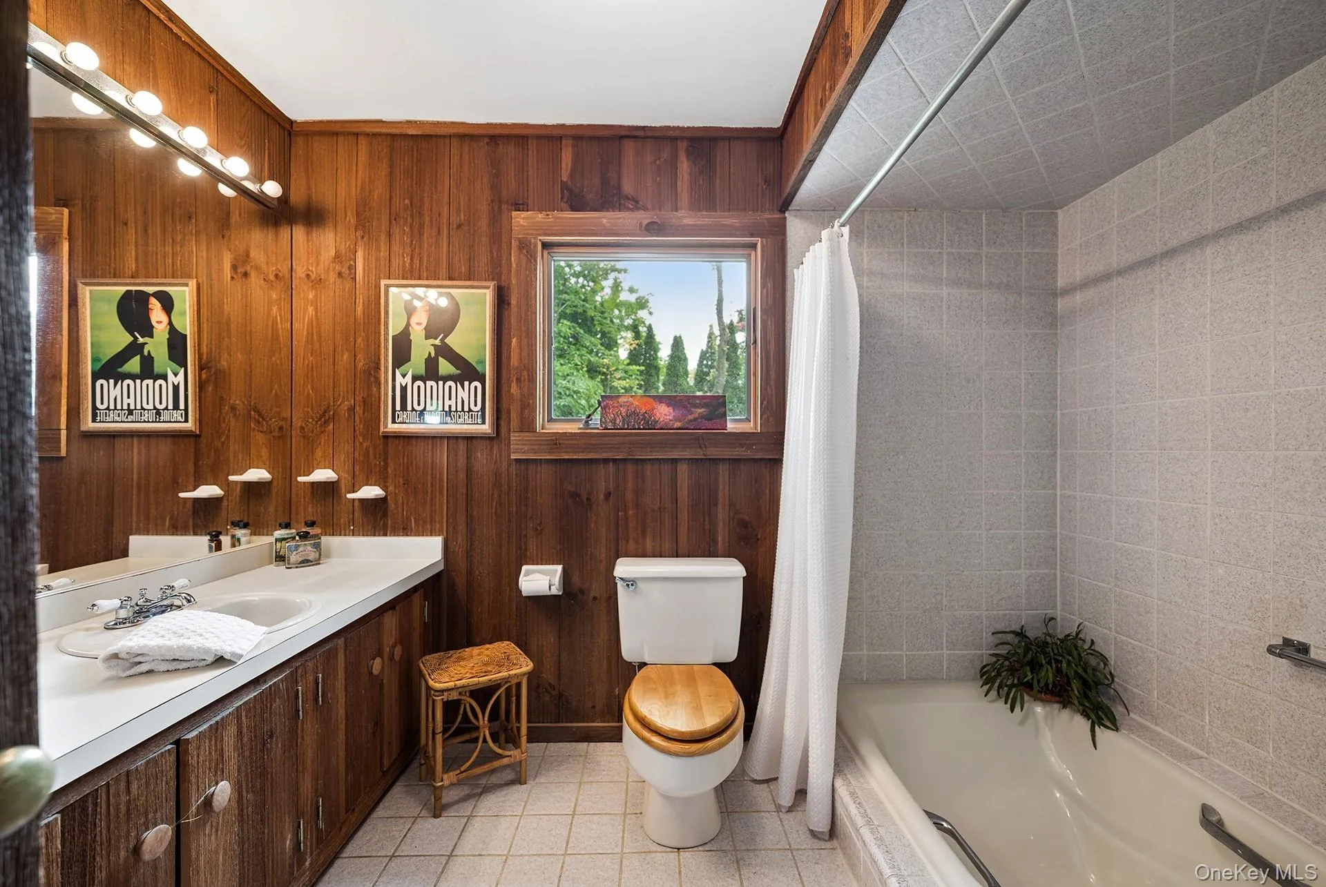 130 Laurel Drive, East Hampton, NY, 4 Bedrooms Bedrooms, 7 Rooms Rooms,3 BathroomsBathrooms,Residential,For Rent,Laurel,0,1049371 130 Laurel Drive, East Hampton, NY, 4 Bedrooms Bedrooms, 7 Rooms Rooms,3 BathroomsBathrooms,Residential,For Rent,Laurel,0,1049371
