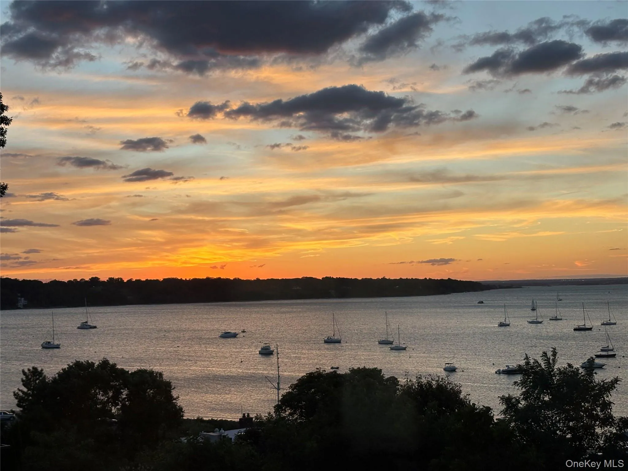 40 Prospect Avenue, Oyster Bay, NY, 4 Bedrooms Bedrooms, 9 Rooms Rooms,3 BathroomsBathrooms,Residential,For Rent,Prospect,0,1049376 40 Prospect Avenue, Oyster Bay, NY, 4 Bedrooms Bedrooms, 9 Rooms Rooms,3 BathroomsBathrooms,Residential,For Rent,Prospect,0,1049376