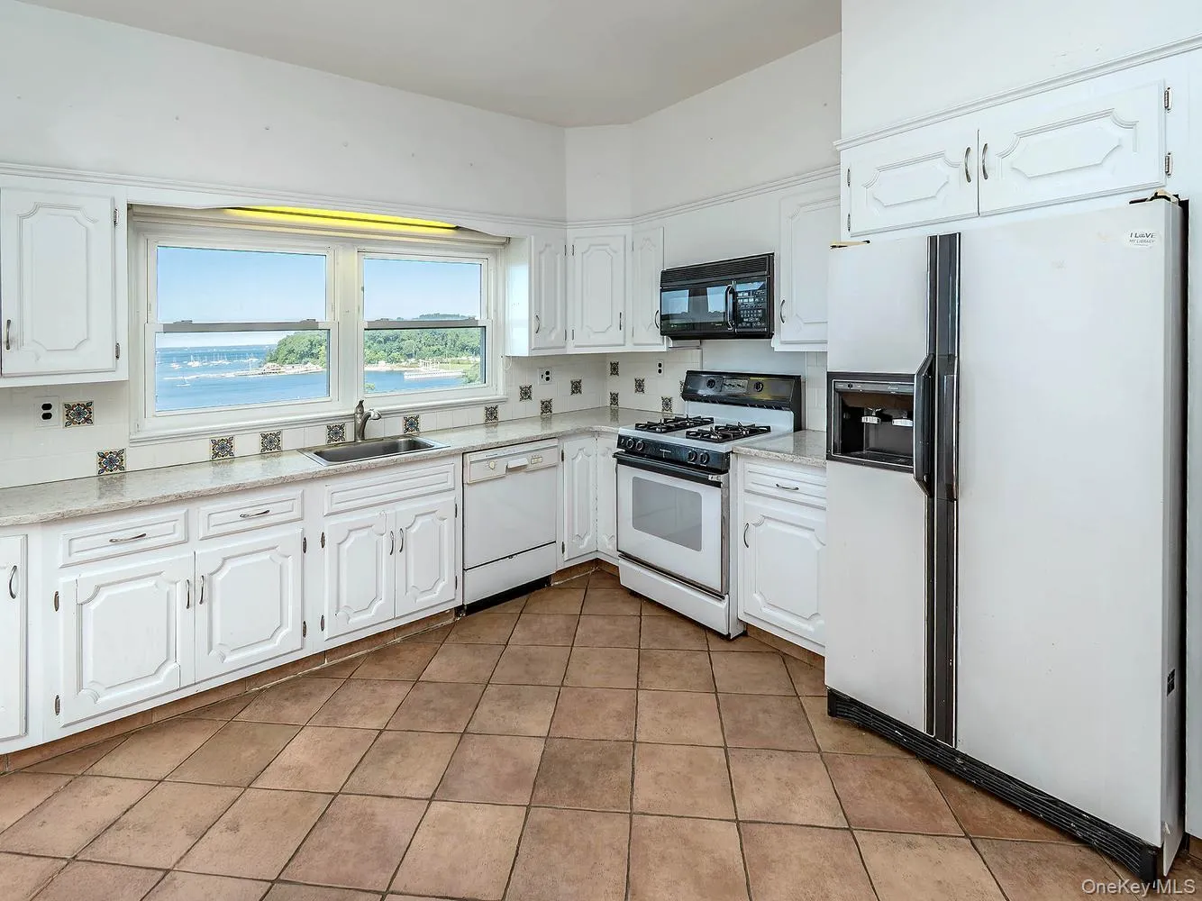 40 Prospect Avenue, Oyster Bay, NY, 4 Bedrooms Bedrooms, 9 Rooms Rooms,3 BathroomsBathrooms,Residential,For Rent,Prospect,0,1049376 40 Prospect Avenue, Oyster Bay, NY, 4 Bedrooms Bedrooms, 9 Rooms Rooms,3 BathroomsBathrooms,Residential,For Rent,Prospect,0,1049376