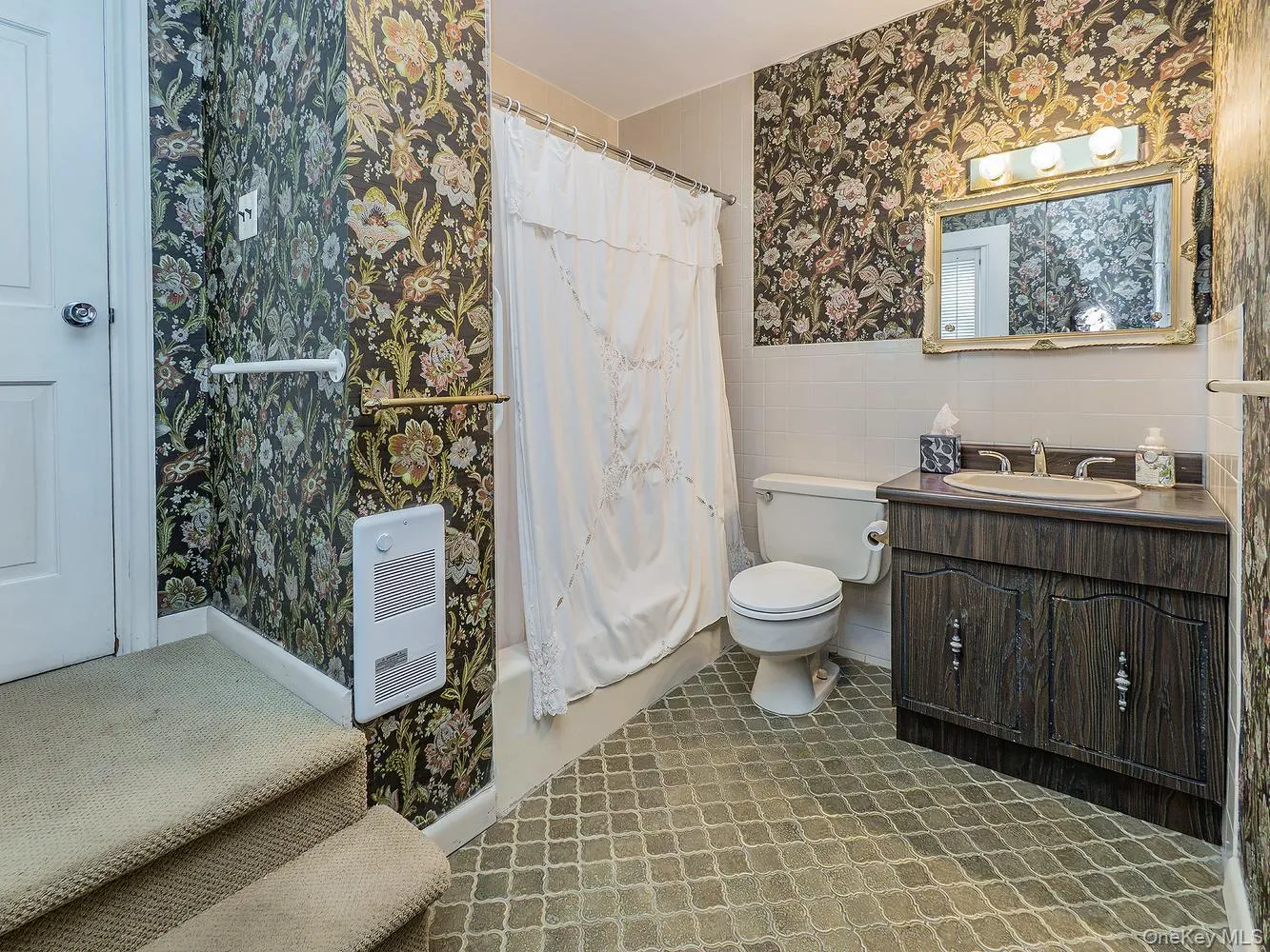 40 Prospect Avenue, Oyster Bay, NY, 4 Bedrooms Bedrooms, 9 Rooms Rooms,3 BathroomsBathrooms,Residential,For Rent,Prospect,0,1049376 40 Prospect Avenue, Oyster Bay, NY, 4 Bedrooms Bedrooms, 9 Rooms Rooms,3 BathroomsBathrooms,Residential,For Rent,Prospect,0,1049376