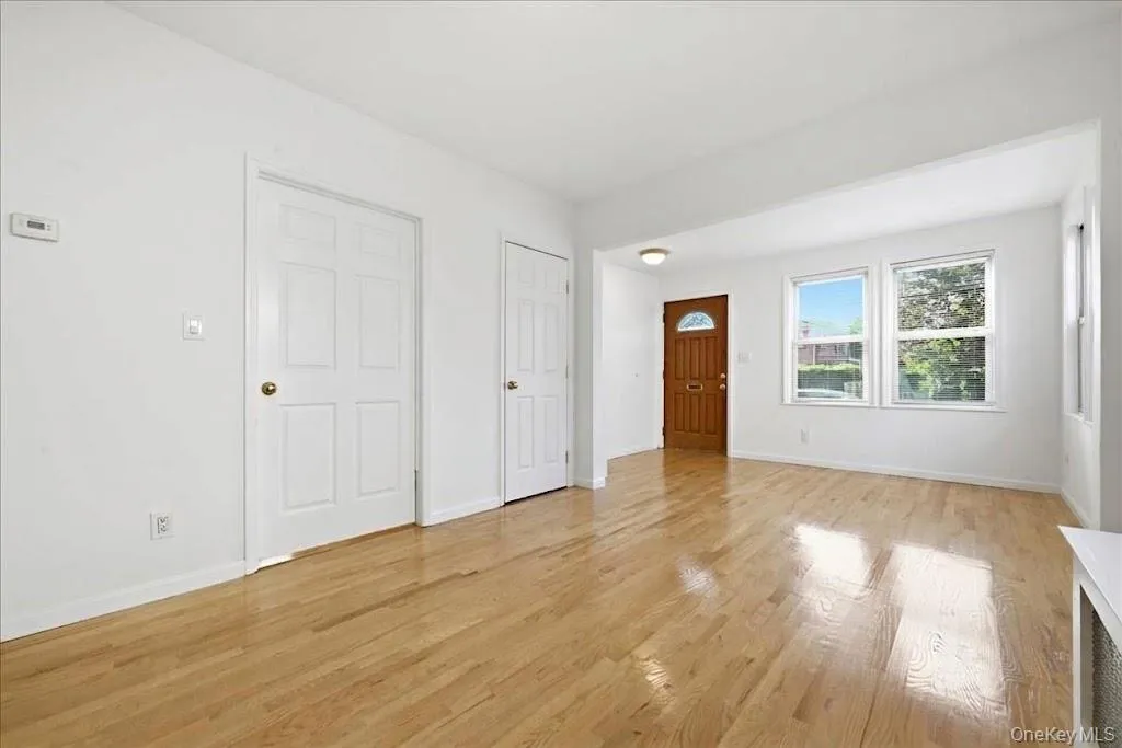 22237 Edmore Avenue, New York, NY, 3 Bedrooms Bedrooms, 7 Rooms Rooms,2 BathroomsBathrooms,Residential,For Rent,Edmore,0,1049380 22237 Edmore Avenue, New York, NY, 3 Bedrooms Bedrooms, 7 Rooms Rooms,2 BathroomsBathrooms,Residential,For Rent,Edmore,0,1049380