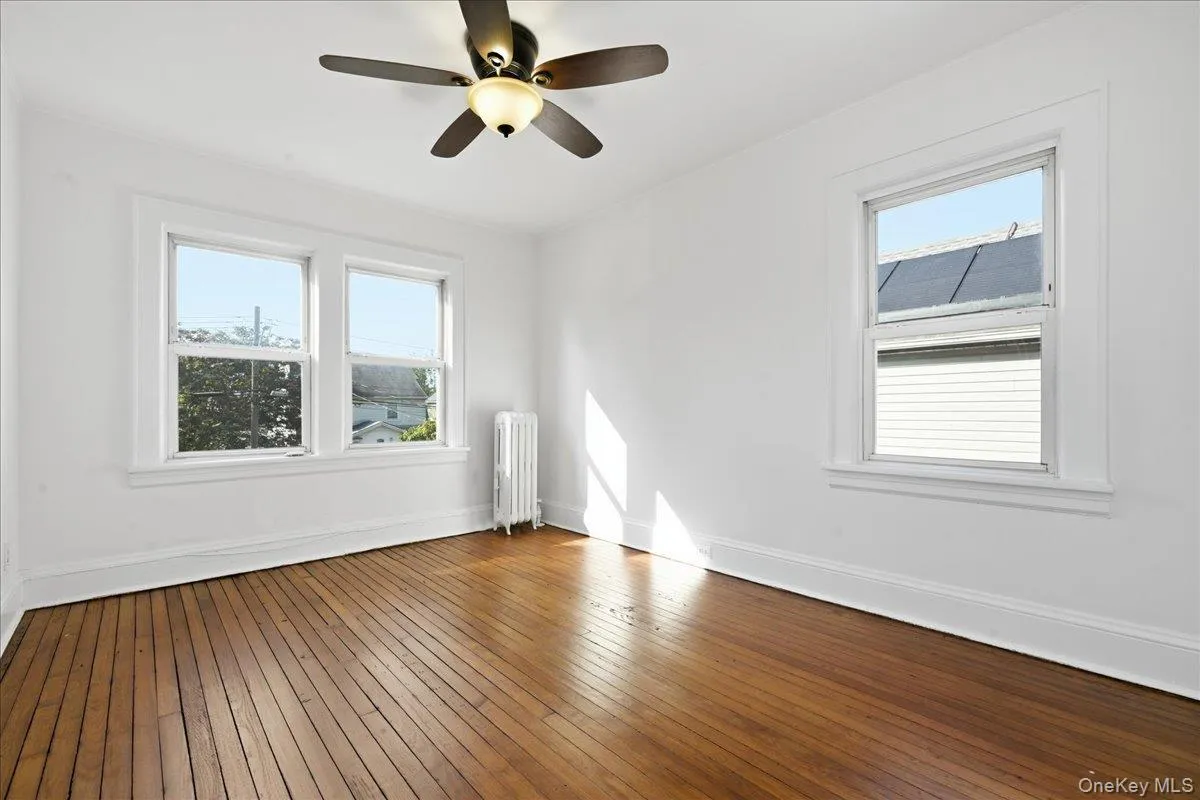 Upstairs Bedroom Upstairs Bedroom