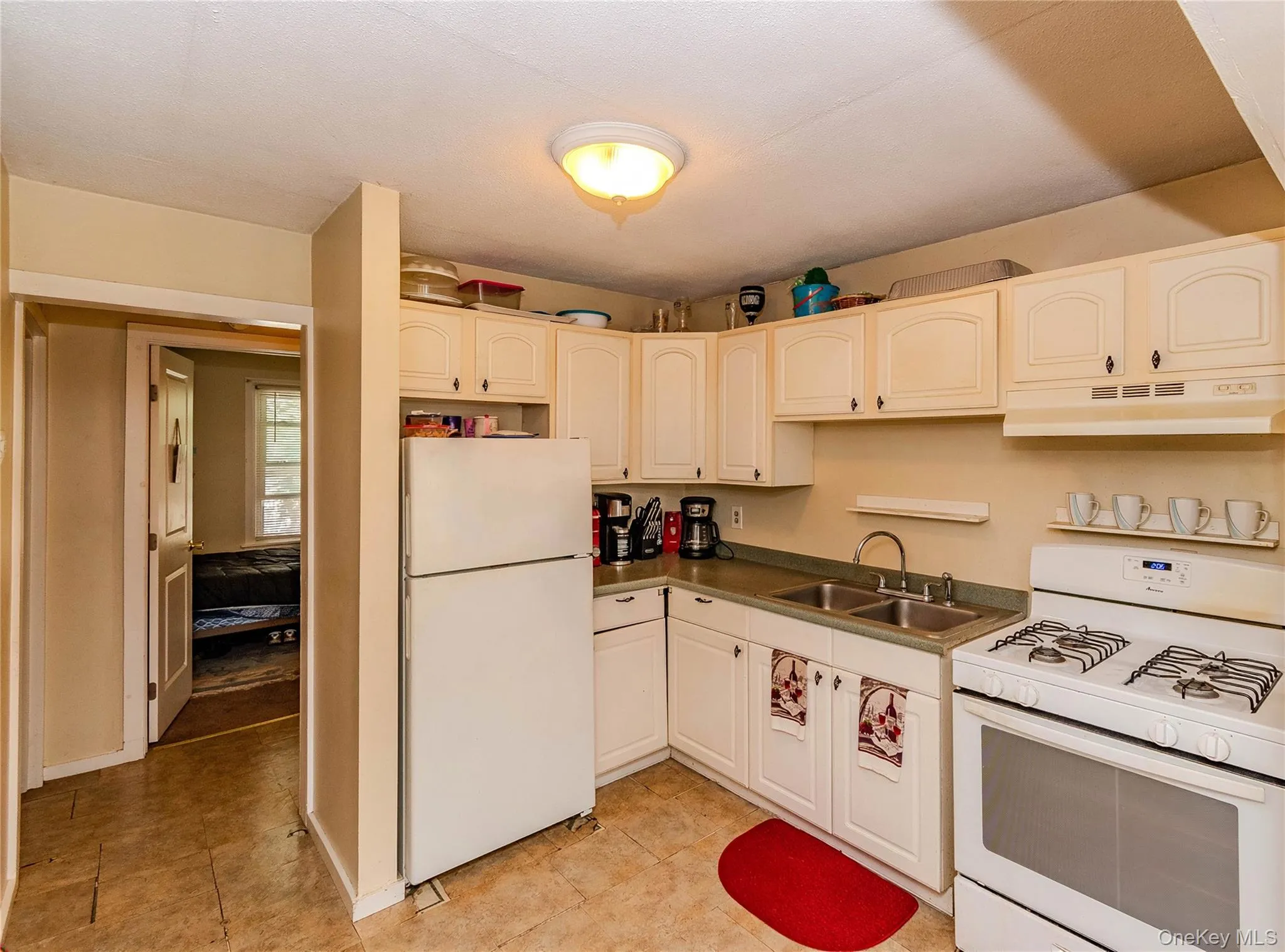 60 Carle Terrace, Ulster, NY, 2 Bedrooms Bedrooms, 5 Rooms Rooms,1 BathroomBathrooms,Residential,For Rent,Carle,0,1049382 60 Carle Terrace, Ulster, NY, 2 Bedrooms Bedrooms, 5 Rooms Rooms,1 BathroomBathrooms,Residential,For Rent,Carle,0,1049382