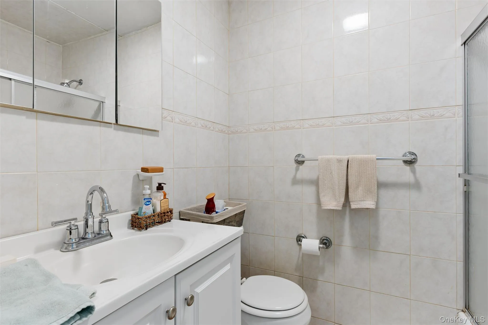 4 Arbor Lane, Southampton, NY, 3 Bedrooms Bedrooms, 6 Rooms Rooms,2 BathroomsBathrooms,Residential Lease,For Rent,Arbor,0,1049386 4 Arbor Lane, Southampton, NY, 3 Bedrooms Bedrooms, 6 Rooms Rooms,2 BathroomsBathrooms,Residential Lease,For Rent,Arbor,0,1049386