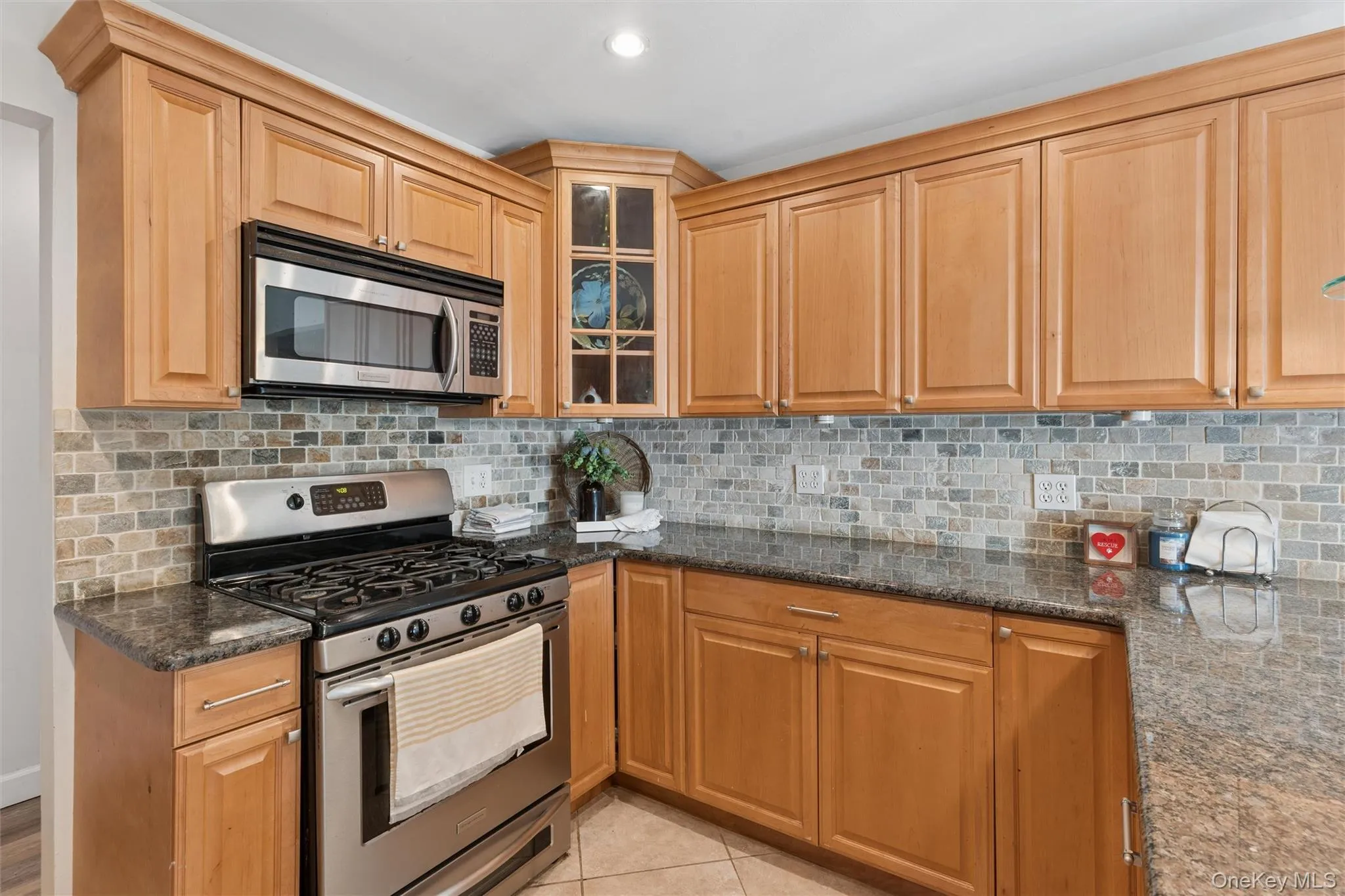 4 Arbor Lane, Southampton, NY, 3 Bedrooms Bedrooms, 6 Rooms Rooms,2 BathroomsBathrooms,Residential Lease,For Rent,Arbor,0,1049386 4 Arbor Lane, Southampton, NY, 3 Bedrooms Bedrooms, 6 Rooms Rooms,2 BathroomsBathrooms,Residential Lease,For Rent,Arbor,0,1049386