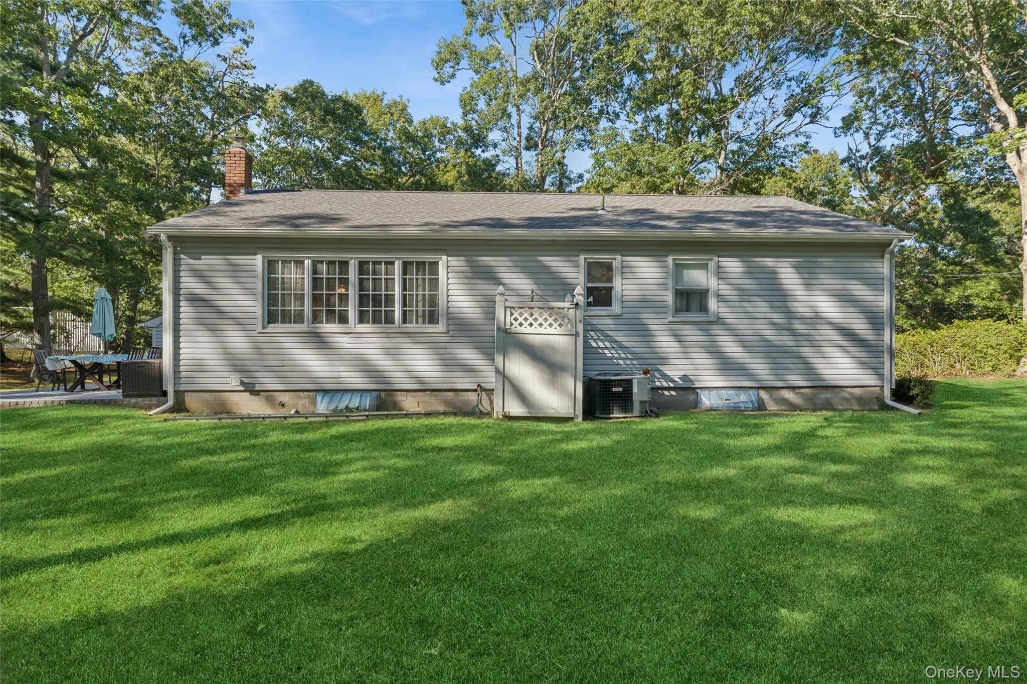 4 Arbor Lane, Southampton, NY, 3 Bedrooms Bedrooms, 6 Rooms Rooms,2 BathroomsBathrooms,Residential Lease,For Rent,Arbor,0,1049386 4 Arbor Lane, Southampton, NY, 3 Bedrooms Bedrooms, 6 Rooms Rooms,2 BathroomsBathrooms,Residential Lease,For Rent,Arbor,0,1049386