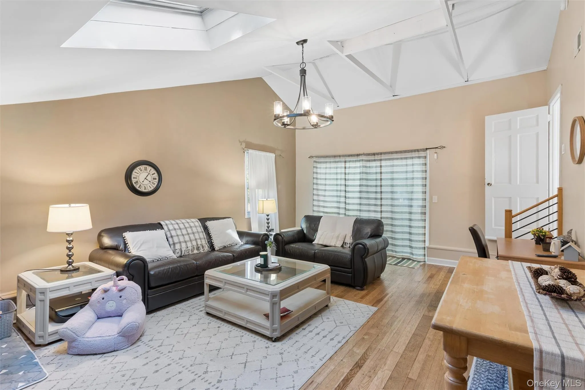4 Arbor Lane, Southampton, NY, 3 Bedrooms Bedrooms, 6 Rooms Rooms,2 BathroomsBathrooms,Residential Lease,For Rent,Arbor,0,1049386 4 Arbor Lane, Southampton, NY, 3 Bedrooms Bedrooms, 6 Rooms Rooms,2 BathroomsBathrooms,Residential Lease,For Rent,Arbor,0,1049386