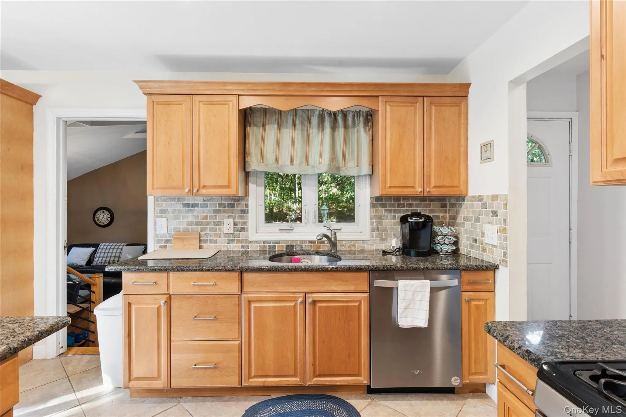 4 Arbor Lane, Southampton, NY, 3 Bedrooms Bedrooms, 6 Rooms Rooms,2 BathroomsBathrooms,Residential Lease,For Rent,Arbor,0,1049386 4 Arbor Lane, Southampton, NY, 3 Bedrooms Bedrooms, 6 Rooms Rooms,2 BathroomsBathrooms,Residential Lease,For Rent,Arbor,0,1049386