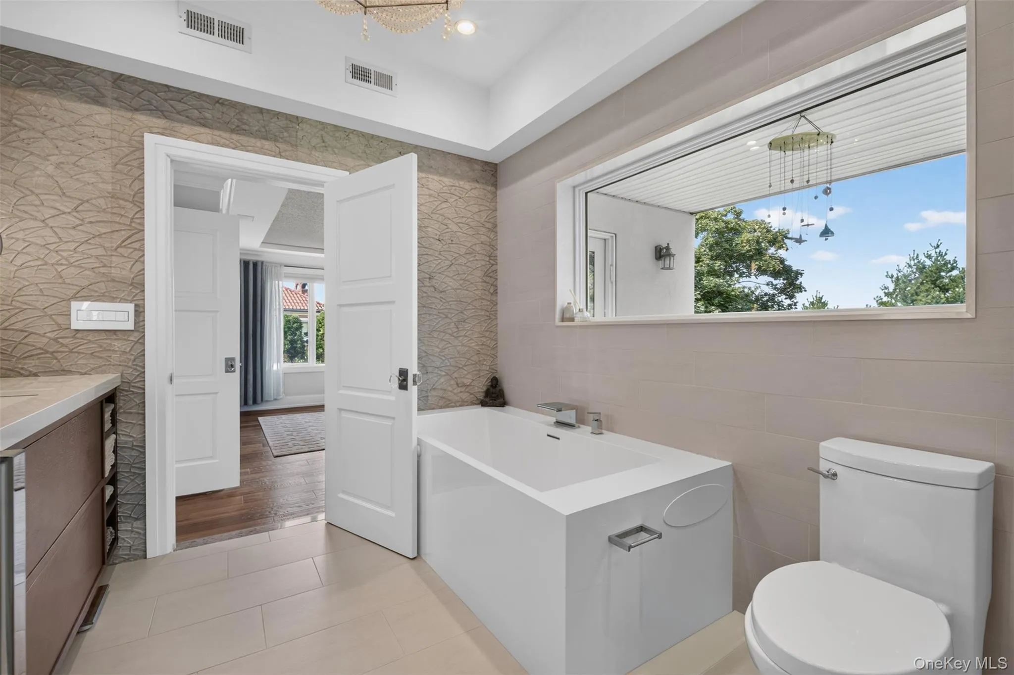 250-18 Rushmore Terrace, New York, NY, 4 Bedrooms Bedrooms, 8 Rooms Rooms,3 BathroomsBathrooms,Residential,For Rent,Rushmore,0,1049388 250-18 Rushmore Terrace, New York, NY, 4 Bedrooms Bedrooms, 8 Rooms Rooms,3 BathroomsBathrooms,Residential,For Rent,Rushmore,0,1049388