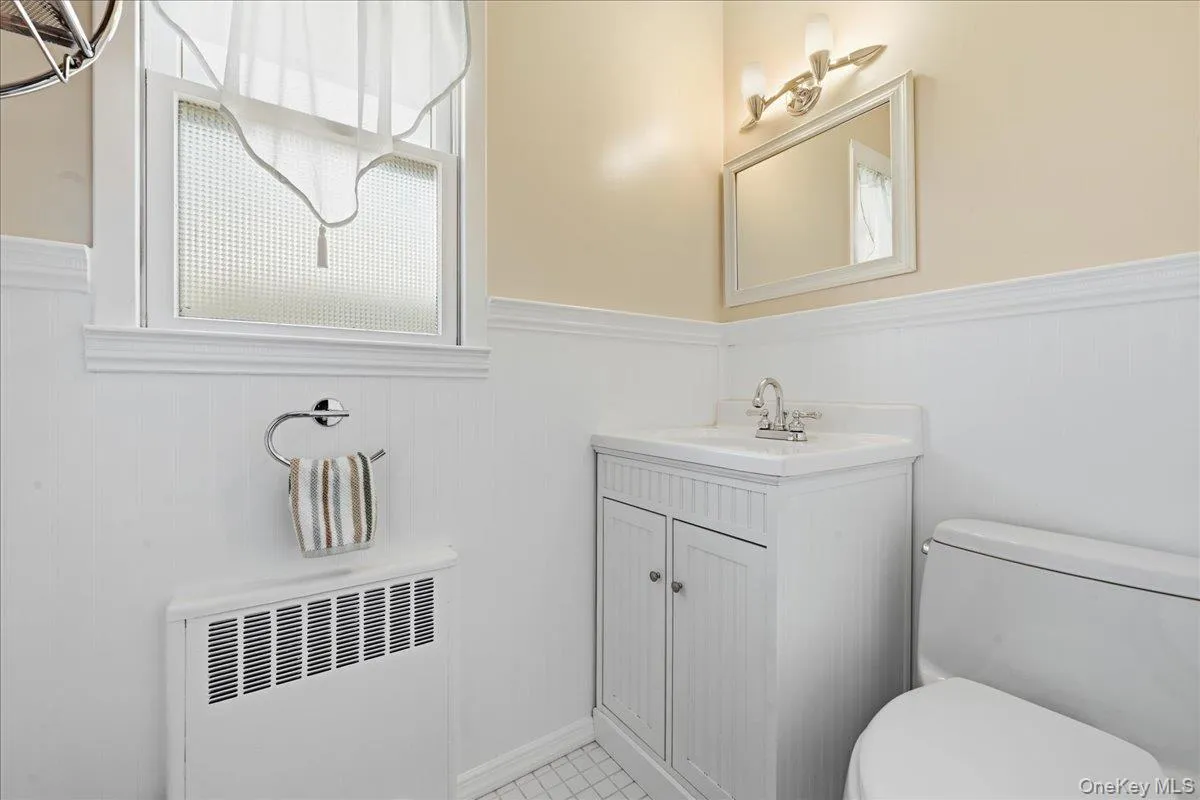 809 Garden Drive, Hempstead, NY, 3 Bedrooms Bedrooms, 6 Rooms Rooms,1 BathroomBathrooms,Residential,For Rent,Garden,0,1049391 809 Garden Drive, Hempstead, NY, 3 Bedrooms Bedrooms, 6 Rooms Rooms,1 BathroomBathrooms,Residential,For Rent,Garden,0,1049391