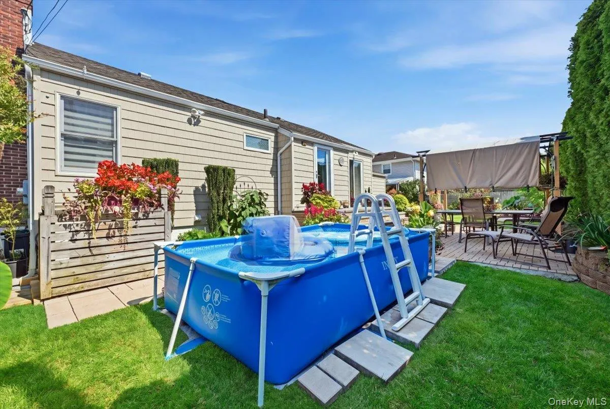 809 Garden Drive, Hempstead, NY, 3 Bedrooms Bedrooms, 6 Rooms Rooms,1 BathroomBathrooms,Residential,For Rent,Garden,0,1049391 809 Garden Drive, Hempstead, NY, 3 Bedrooms Bedrooms, 6 Rooms Rooms,1 BathroomBathrooms,Residential,For Rent,Garden,0,1049391