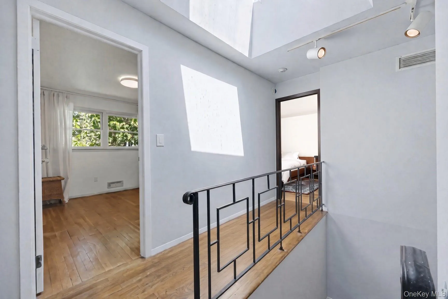 6 Lark Avenue, Greenburgh, NY, 3 Bedrooms Bedrooms, 10 Rooms Rooms,2 BathroomsBathrooms,Residential Lease,For Rent,Lark,0,1049404 6 Lark Avenue, Greenburgh, NY, 3 Bedrooms Bedrooms, 10 Rooms Rooms,2 BathroomsBathrooms,Residential Lease,For Rent,Lark,0,1049404
