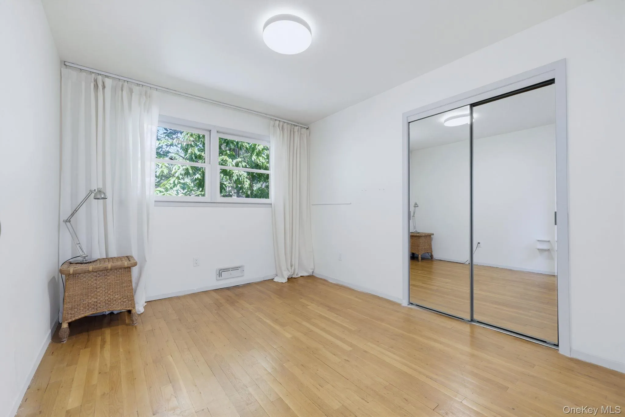 6 Lark Avenue, Greenburgh, NY, 3 Bedrooms Bedrooms, 10 Rooms Rooms,2 BathroomsBathrooms,Residential Lease,For Rent,Lark,0,1049404 6 Lark Avenue, Greenburgh, NY, 3 Bedrooms Bedrooms, 10 Rooms Rooms,2 BathroomsBathrooms,Residential Lease,For Rent,Lark,0,1049404