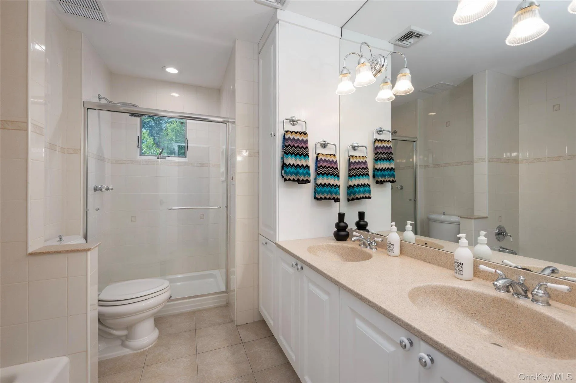 15 Pound Ridge Road, Oyster Bay, NY, 5 Bedrooms Bedrooms, 10 Rooms Rooms,3 BathroomsBathrooms,Residential,For Rent,Pound Ridge,0,1049411 15 Pound Ridge Road, Oyster Bay, NY, 5 Bedrooms Bedrooms, 10 Rooms Rooms,3 BathroomsBathrooms,Residential,For Rent,Pound Ridge,0,1049411