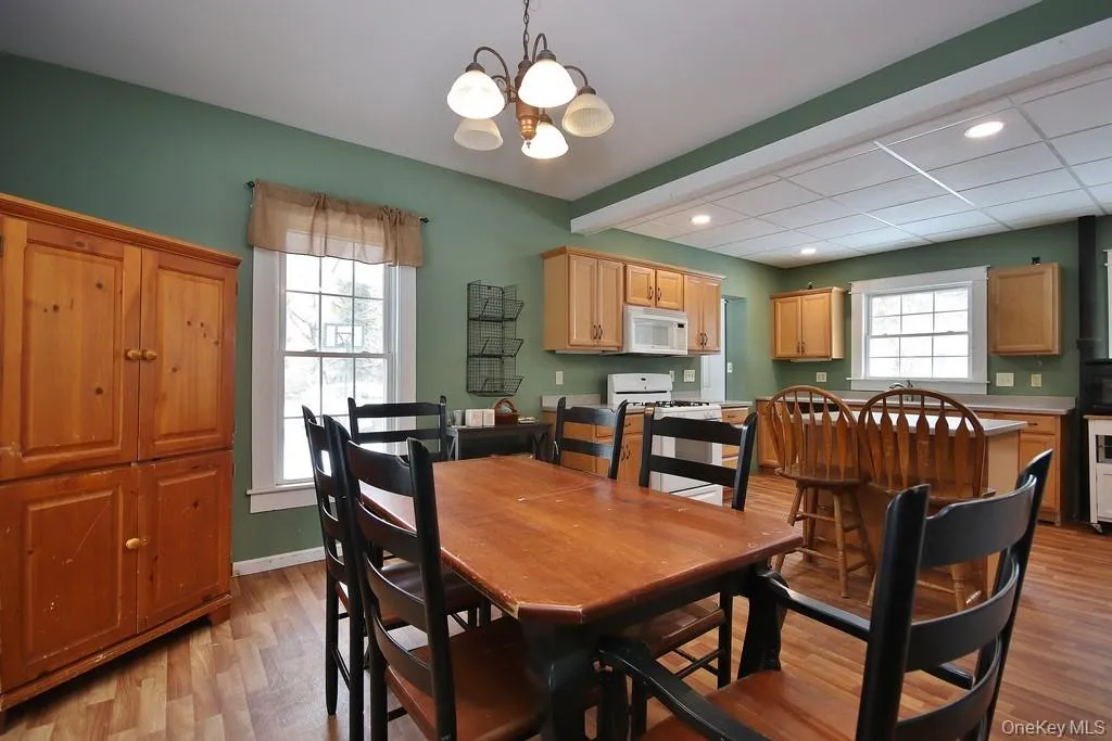 53 Yorktown Road, Rockland, NY, 4 Bedrooms Bedrooms, 10 Rooms Rooms,1 BathroomBathrooms,Residential,For Rent,Yorktown,0,1049419 53 Yorktown Road, Rockland, NY, 4 Bedrooms Bedrooms, 10 Rooms Rooms,1 BathroomBathrooms,Residential,For Rent,Yorktown,0,1049419